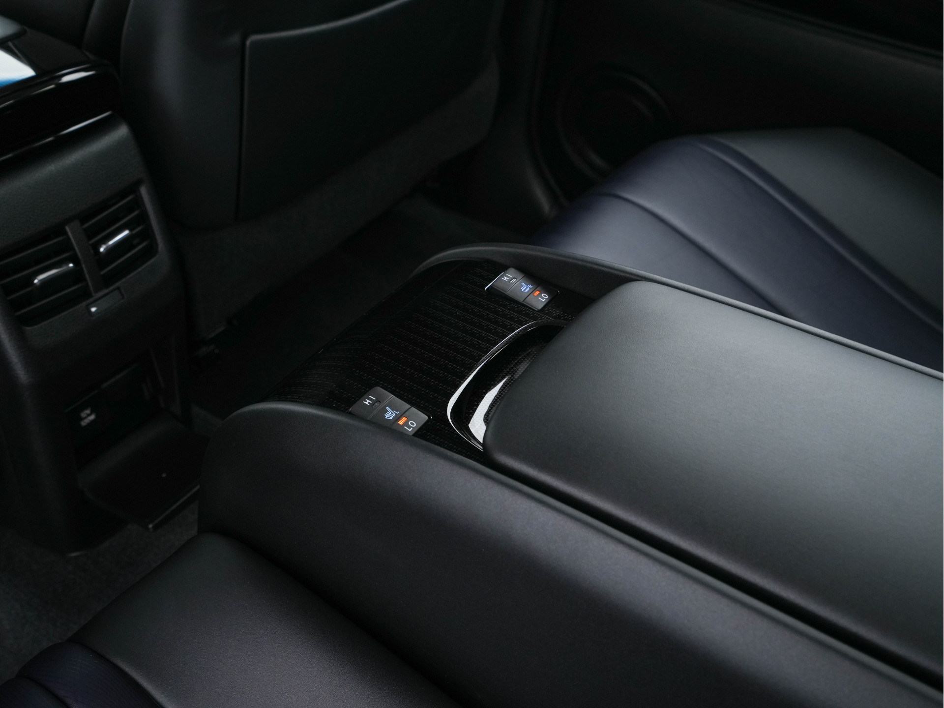 Toyota Mirai FCV Executive [ HYDROGEN ] Aut. *LEATHER | FULL-LED | JBL-SOUNDSYSTEM | CAMERA | KEYLESS | MEMORY-PACK | ADAPTIVE-CRUISE | BLIND-SPOT |  DAB | NAVI-FULLMAP | KEYLESS | DIGI-COCKPIT | COMFORTSEATS | LANE-ASSIST |