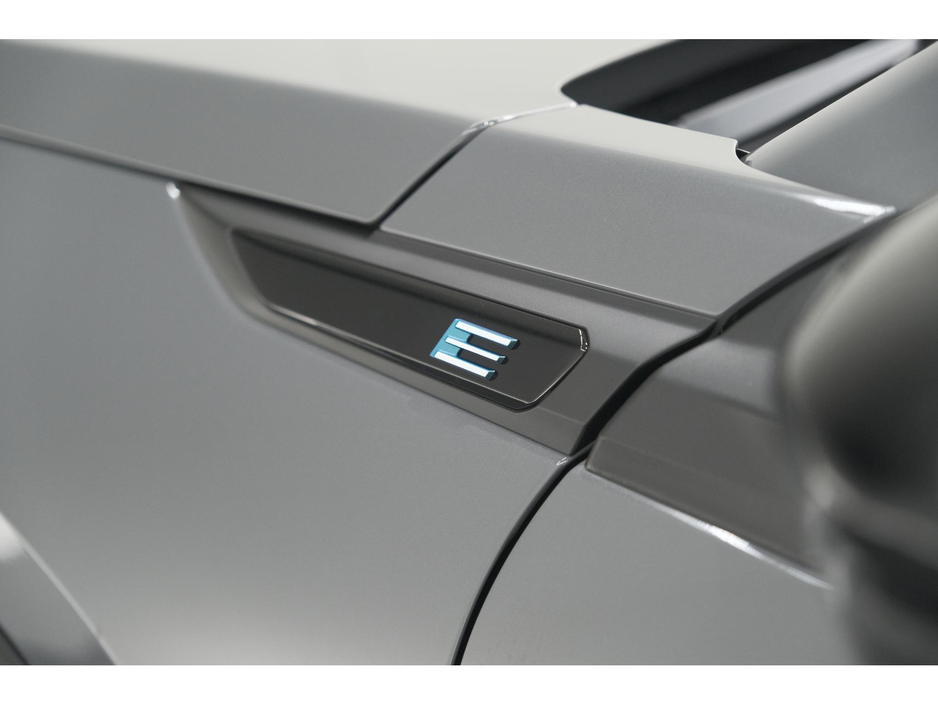 Peugeot e-2008 EV Allure 54 kWh | 360 Camera | Adaptieve Cruise Control | Warmtepomp