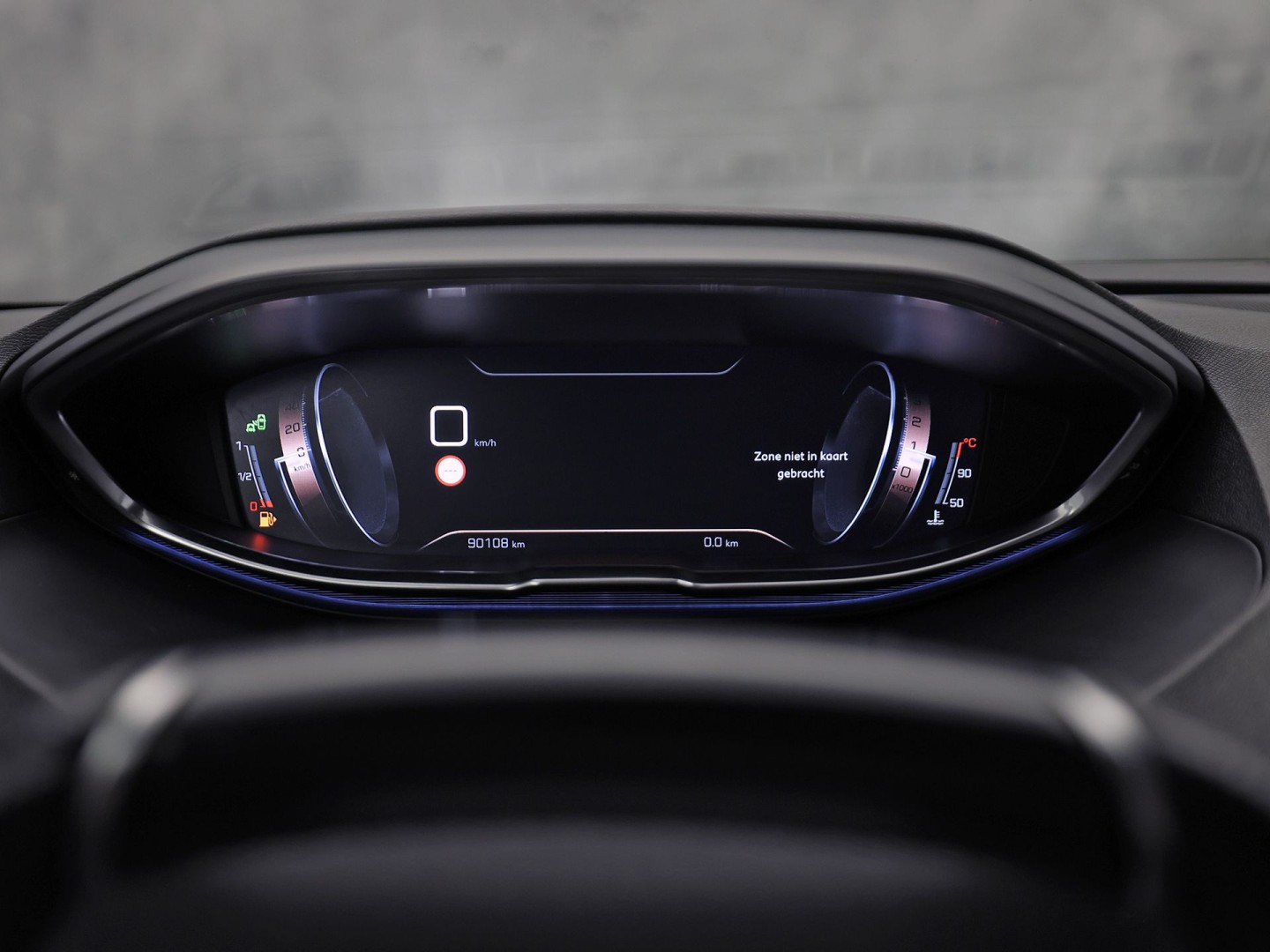 Peugeot 3008 1.2 PureTech GT Line (PANORAMADAK, APPLE CARPLAY, KEYLESS, 360 CAMERA, SPORTSTOELEN, GETINT GLAS, LED KOPLAMPEN, DRIVE MODE, NIEUWSTAAT)