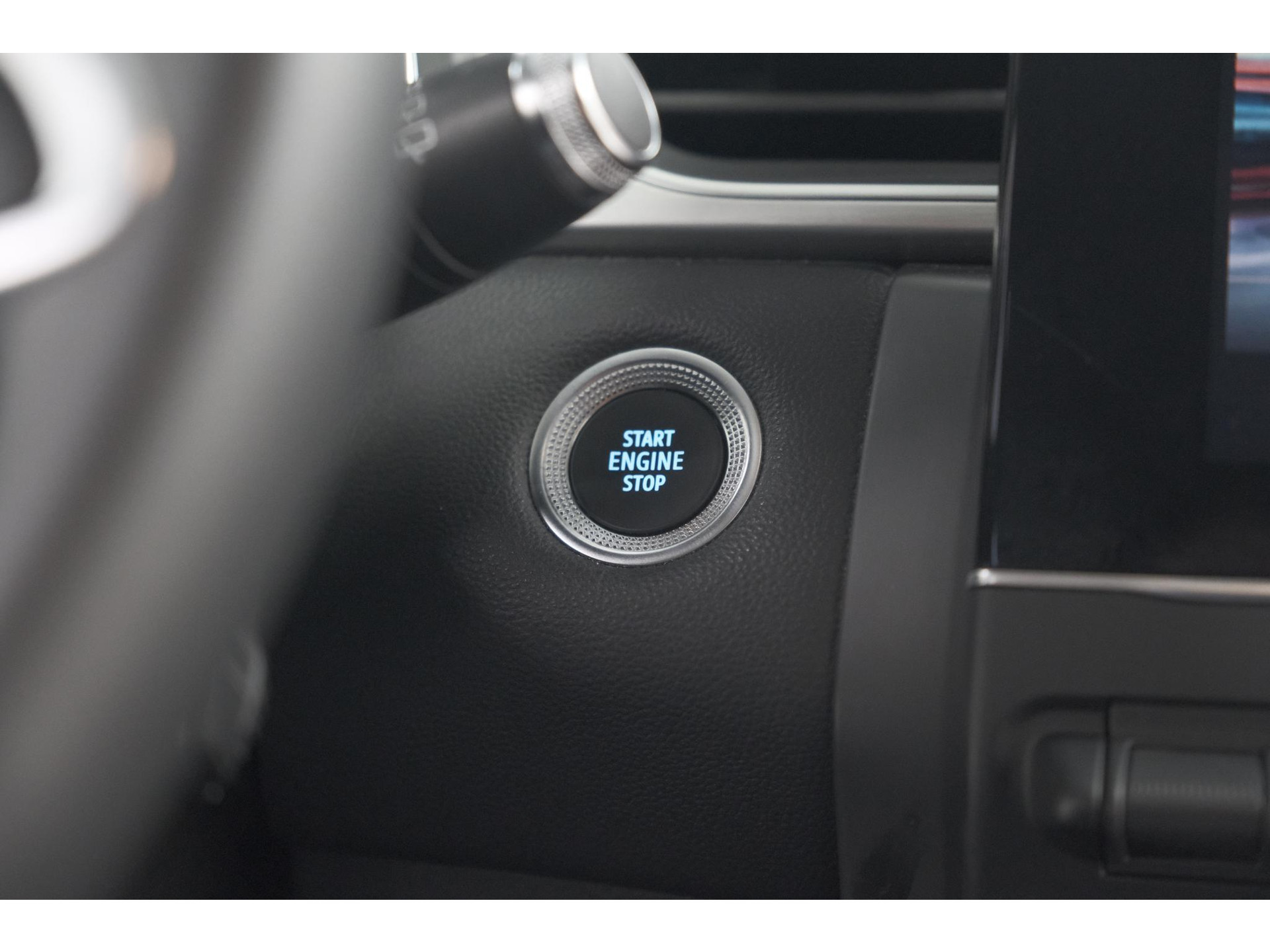 Renault Captur 1.6 E-Tech Plug-in Hybrid 160 Intens | Allseason Banden | Camera | 9.3 Inch Grootscherm | Apple Carplay