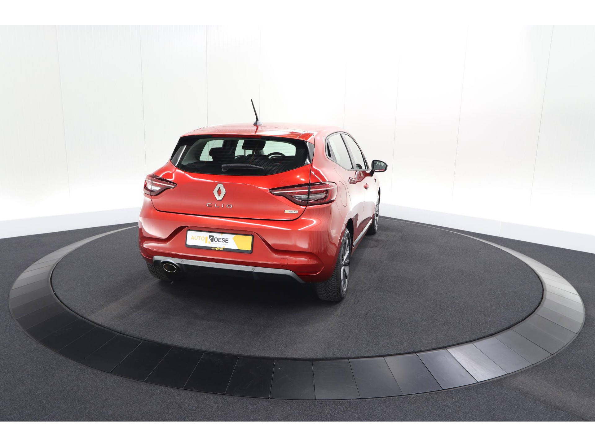Renault Clio TCe 100 Zen | R.S. Line Pack | Allseason Banden | Apple Carplay | Parkeersensoren