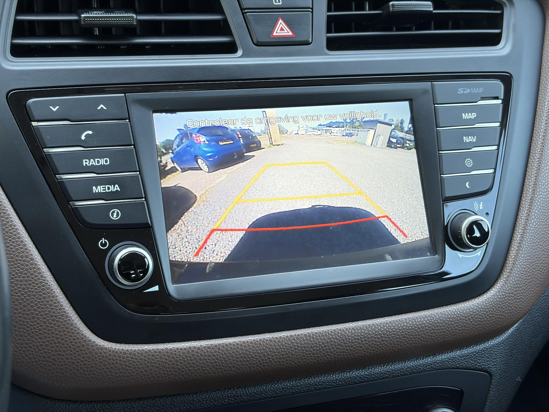 Hyundai i20 1.0 T-GDI Comfort 2e Eigenaar l Trekhaak l Navi l Camera l Carplay l Clima l Cruise l Rijstrooksensor l Pdc l N.A.P l Apk tot 05-2027