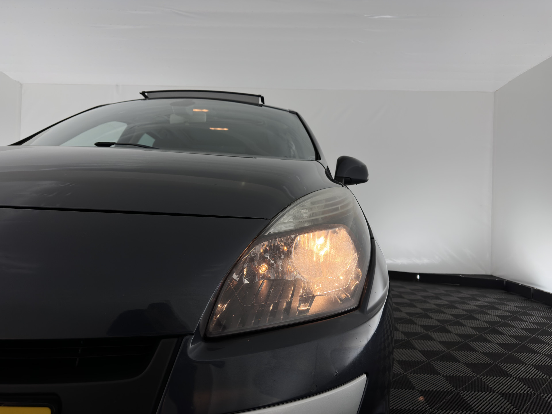 Renault Scénic 2.0 Aut. *PANO | LEATHER-FABRIC | NAVI-FULLMAP | KEYLESS | ECC | DIGIT-COCKPIT | PDC | CRUISE | TOWBAR |  17''ALU*