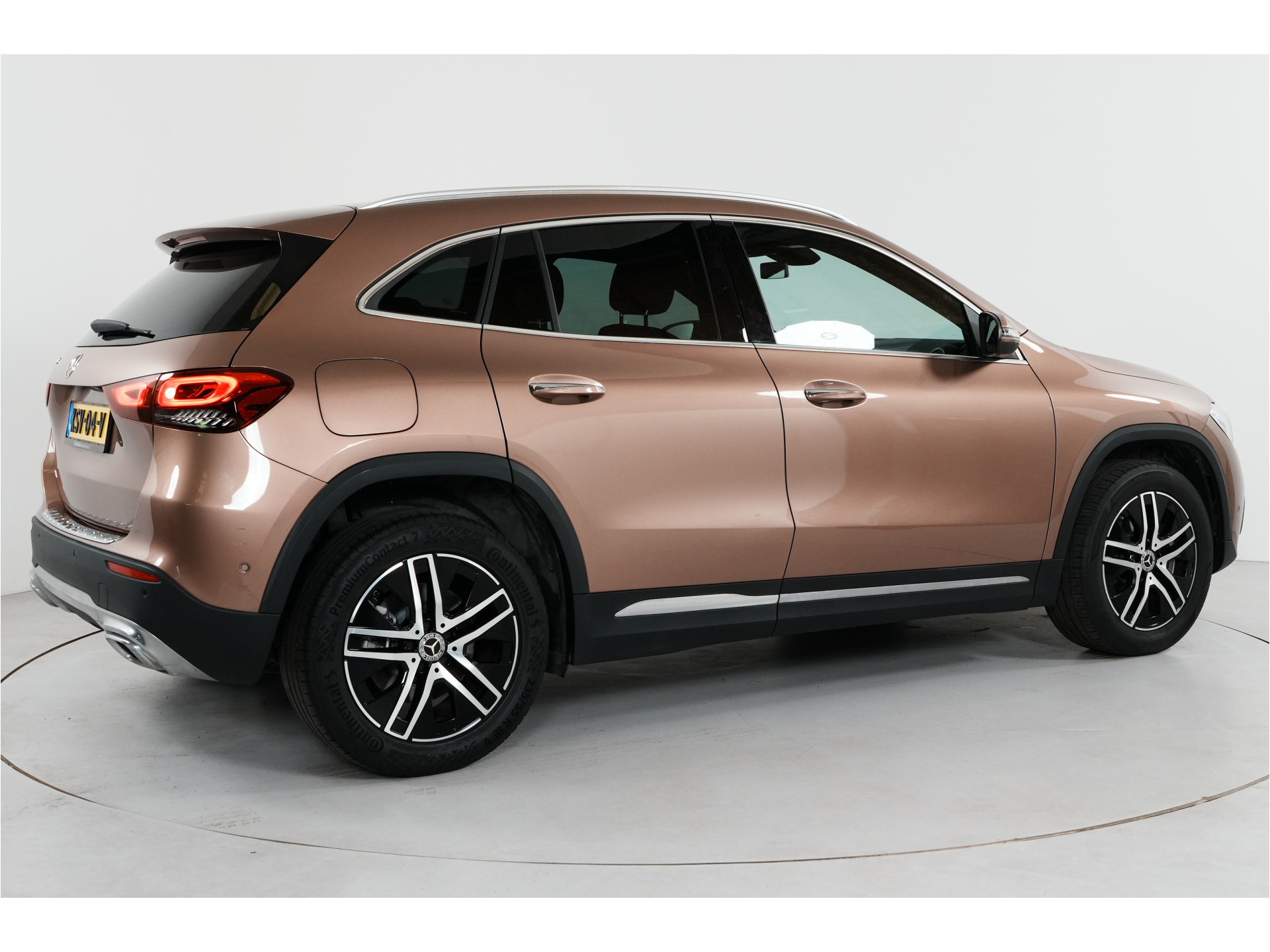 Mercedes-Benz GLA-klasse 250 e AMG Line 218 pk PHEV | SOH 94% | Pano | Camera | Ambient | Digi dash |
