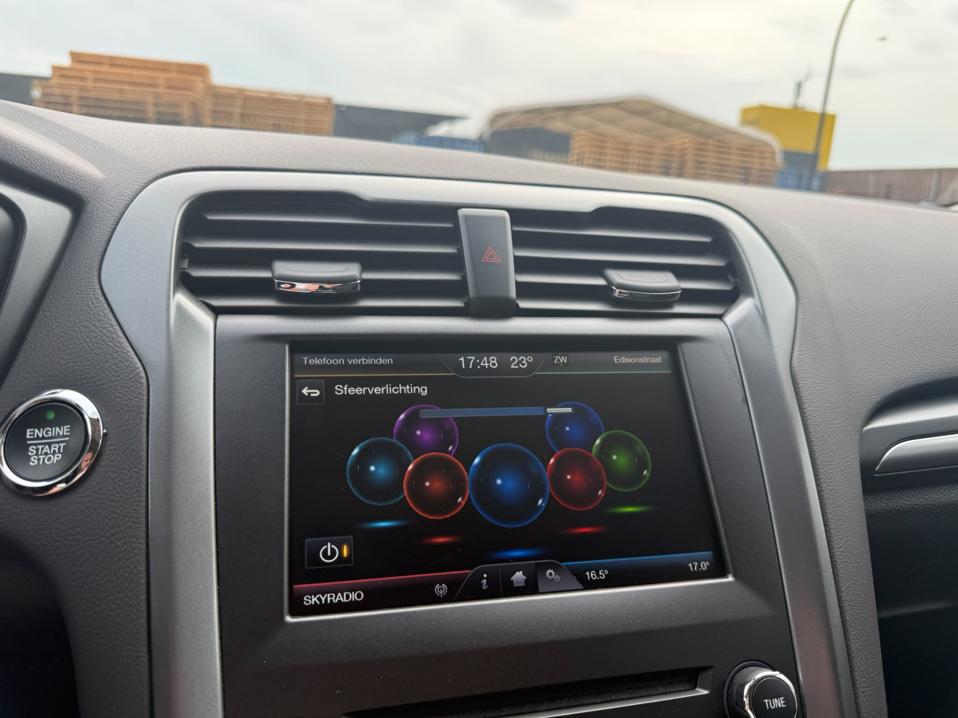 Ford Mondeo 2.0 Titanium | 3E EIGENAAR | 3/6/12MND GARANTIE | AUTOMAAT | LED | DODEHOEK | ACC | NAVI | TREKHAAK |SFEERVERL. | LMV |