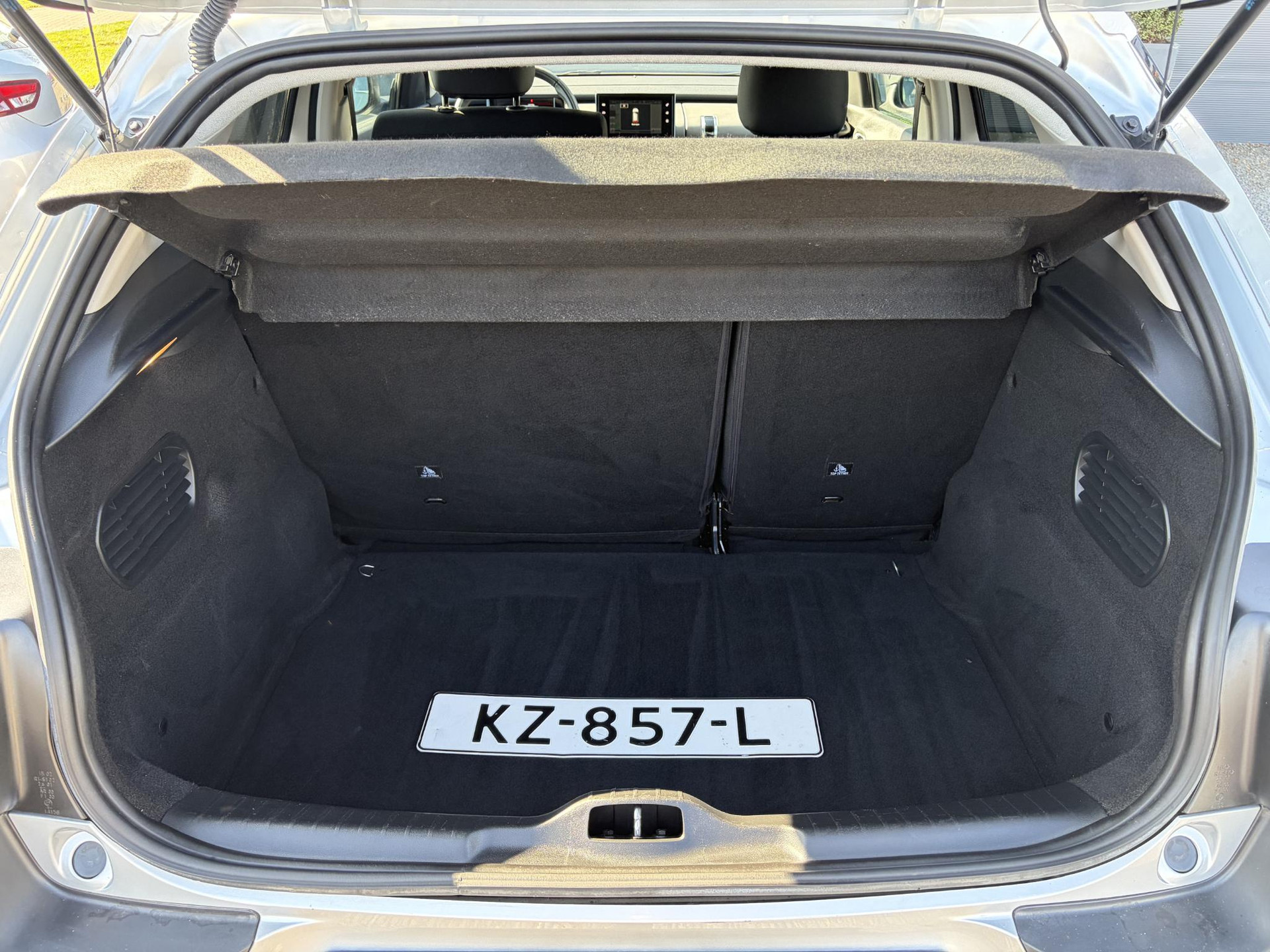 Citroen C4 Cactus 1.2 PureTech Shine 2e Eigenaar,Camera,Navi,Trekhaak,Pdc,Dealer Onderhouden,N.A.P,Lm velgen,Bj 12-2016,Apk tot 02-2027