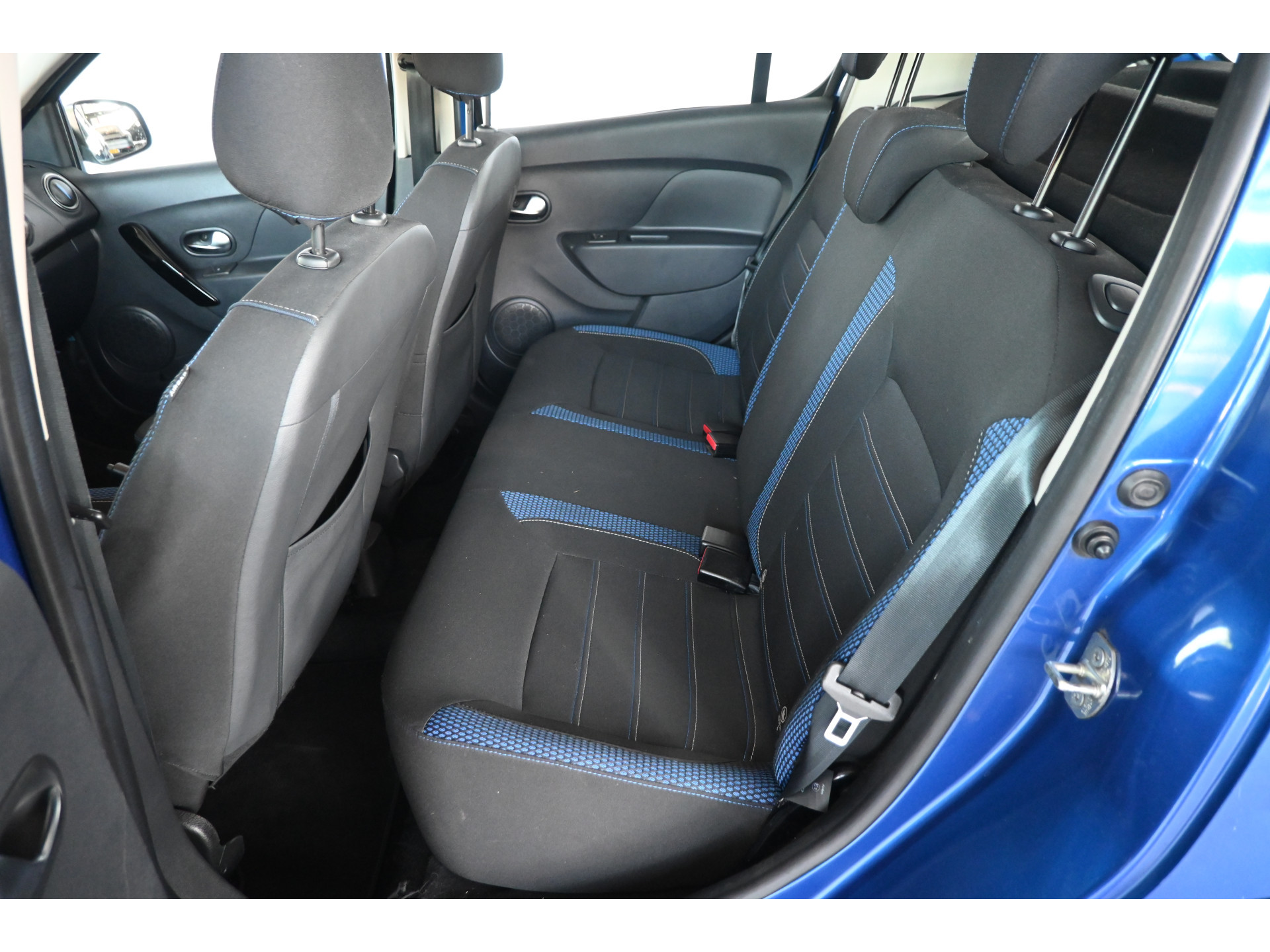 Dacia Sandero 1.0 TCe Stepway Serie Limitee 15th Anniv. Clima Navigatie Goed Onderhouden! Inruil Mogelijk!