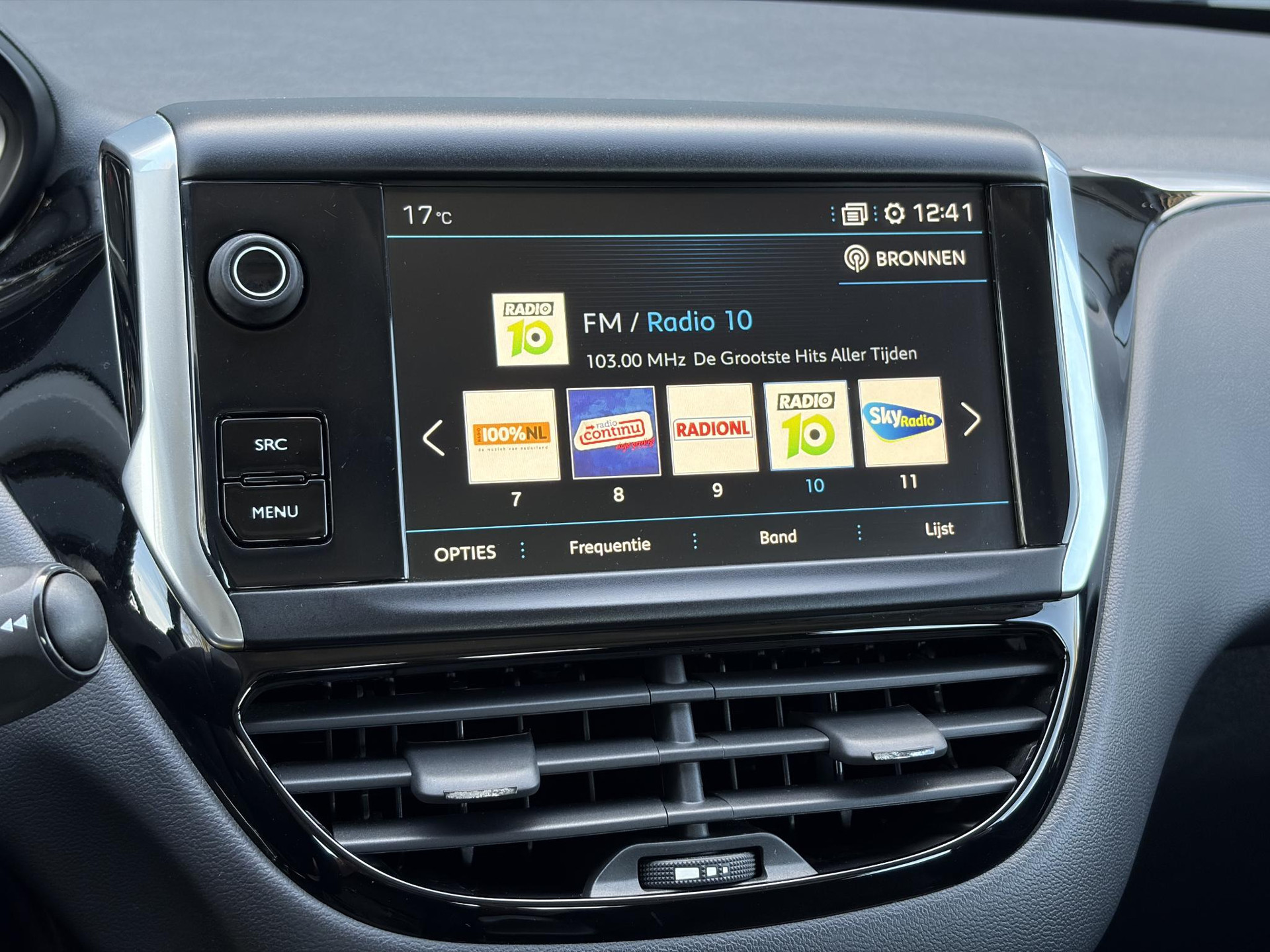 Peugeot 208 1.2 PureTech Active 2e Eigenaar,Navi,Dealer Onderhouden,Airco,Cruise,Carplay,5 Deurs,Net beurt gehad,N.A.P,Apk tot 04-2027