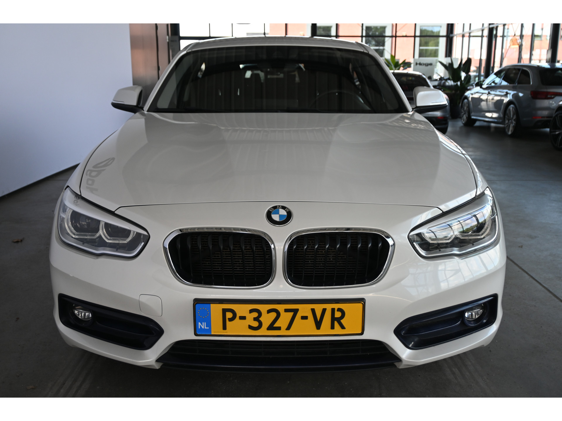 BMW 1-serie 116i Sport Cima Navigatie Pdc Cruise Control LED Stoelverwarming Inruil Mogelijk!