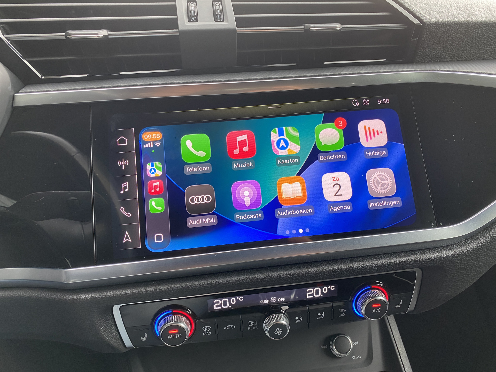 Audi Q3 35 TFSI 150 pk S Line AUT. | zwart optiek | 20'' lichtmetalen velgen | adaptieve cruise | sportstoelen | apple carplay | led kopl.