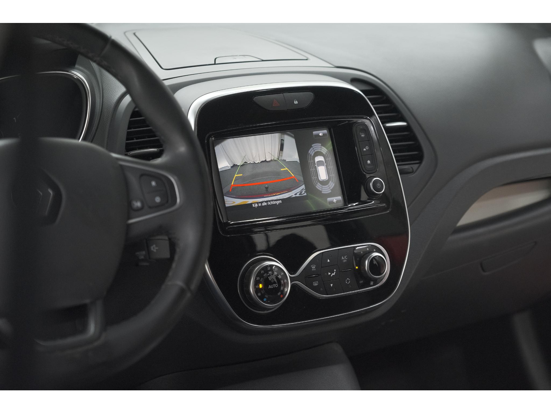 Renault Captur TCe 90 Intens | Trekhaak | Camera | Dodehoekdetectie | Navigatie