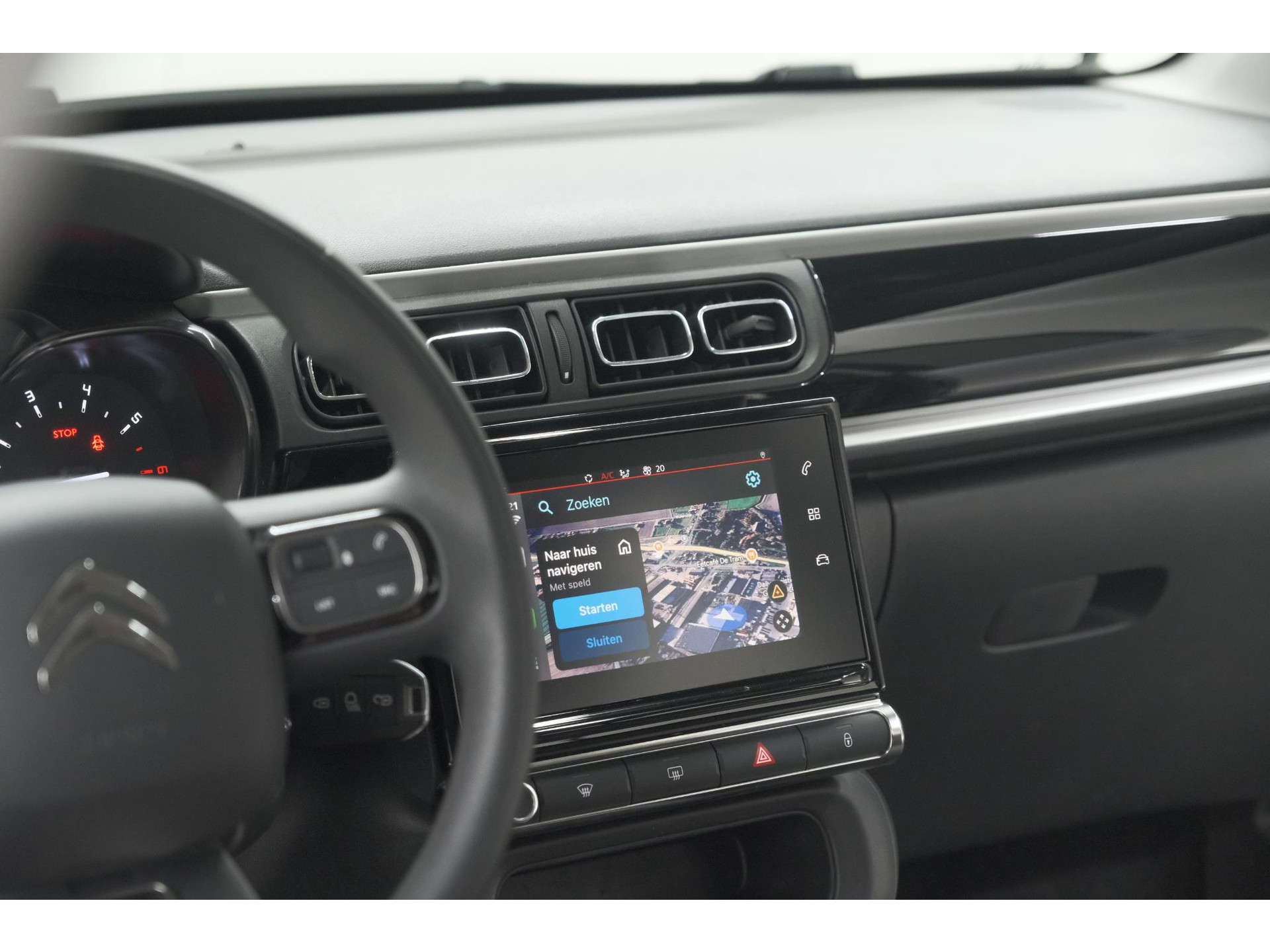 Citroen C3 PureTech 110 EAT6 Max | Apple Carplay | Parkeersensoren | Climate Control | 16 Inch Lichtmetalen Velgen