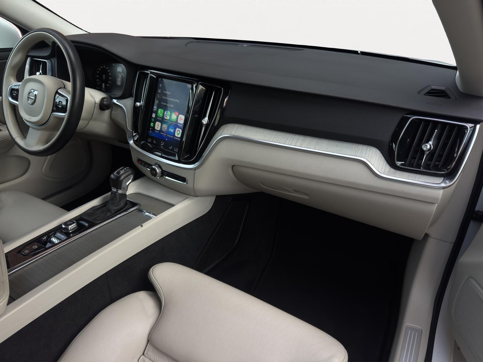 Volvo V60 2.0 T5 250PK Inscription Pano Head-UP Trekhaak