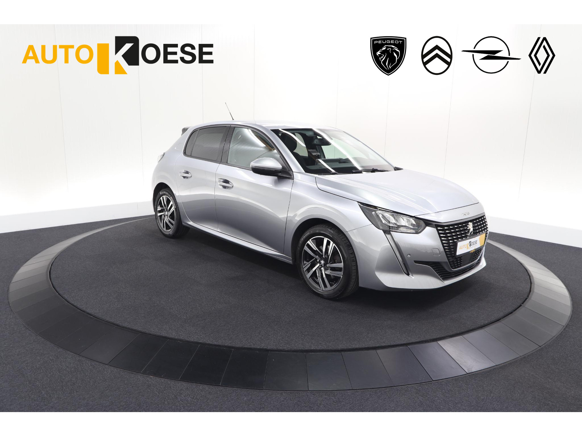 Peugeot 208 PureTech 100 EAT8 Allure | Adaptieve Cruise control |  Camera | Parkeersensoren voor + achter | Navigatie | Apple Carplay