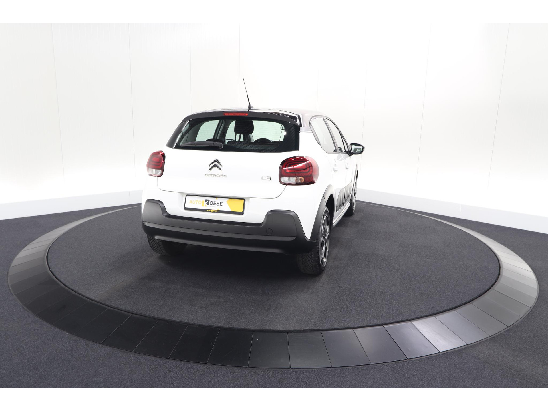 Citroen C3 PureTech 82 S&S Feel Edition | Parkeersensoren | Navigatie | Apple Carplay | Climate Control