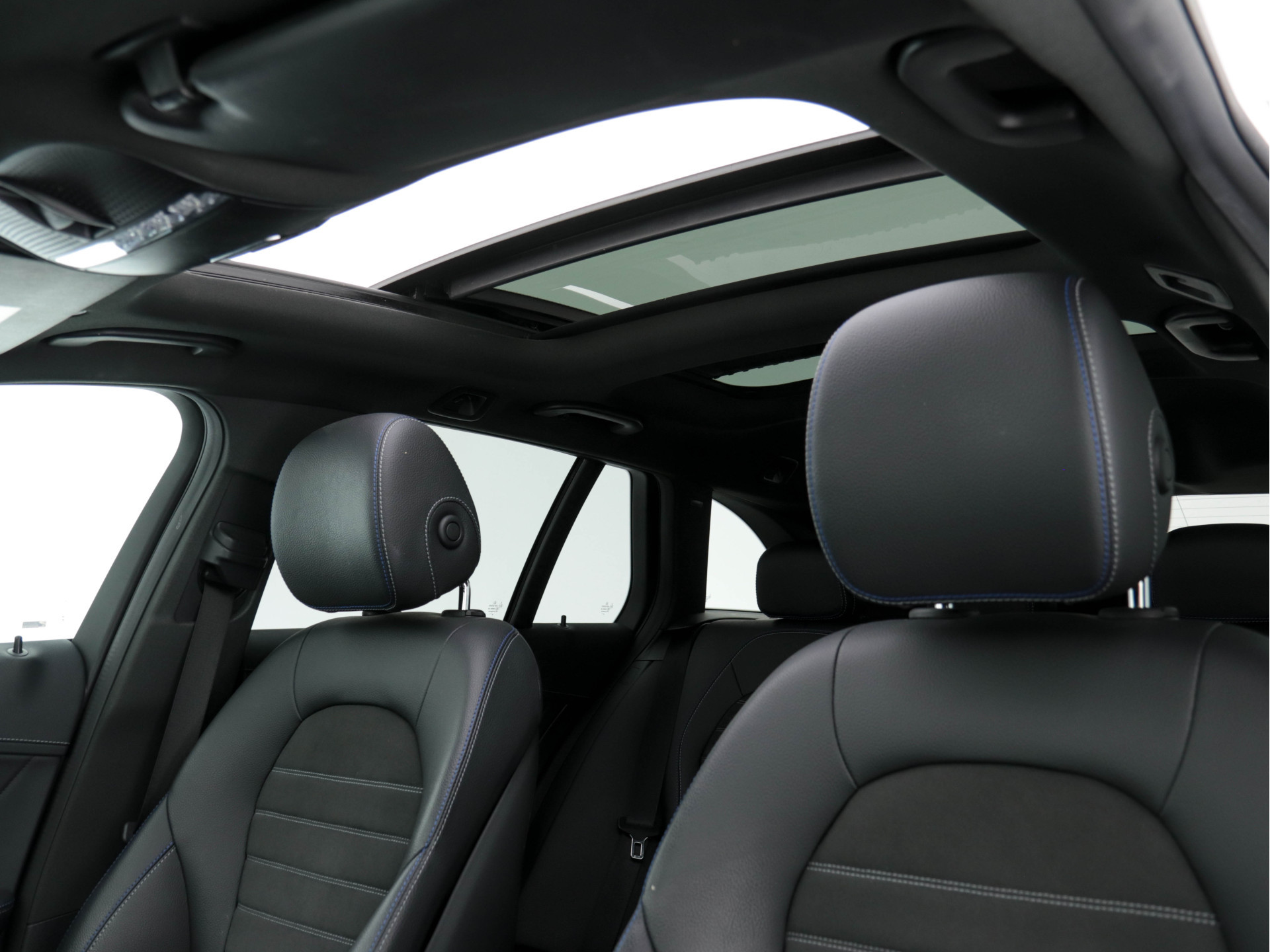 Mercedes-Benz C-klasse Estate 300 e Business Solution AMG Limited Plug in (INCL-BTW) Aut. *PANO | LEATHER-ALCANTARA | FULL-LED | NAVI-FULLMAP | TOP-VIEW | BLIND-SPOT | PREMIUM-AUDIO | DAB | CARPLAY | AMBIENT-LIGHT | DIGI-COCKPIT | SPORT-SEATS | 18"ALU*