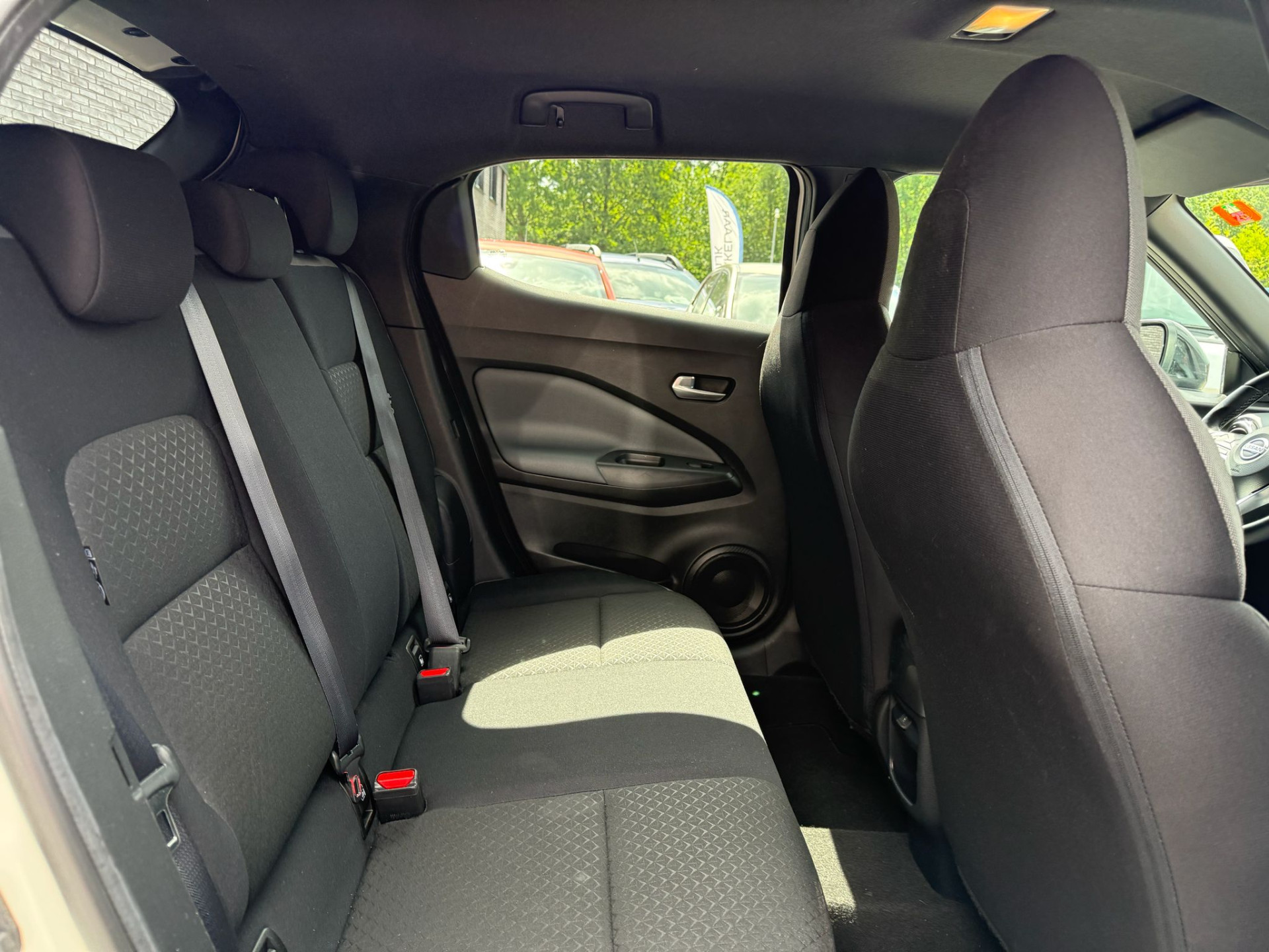 Nissan Juke 1.0 DIG-T N-Connecta | 2E EIGENAAR | 3/6/12MND GARANTIE | 19INCH | NAVI | LED | CARPLAY | CRUISE |