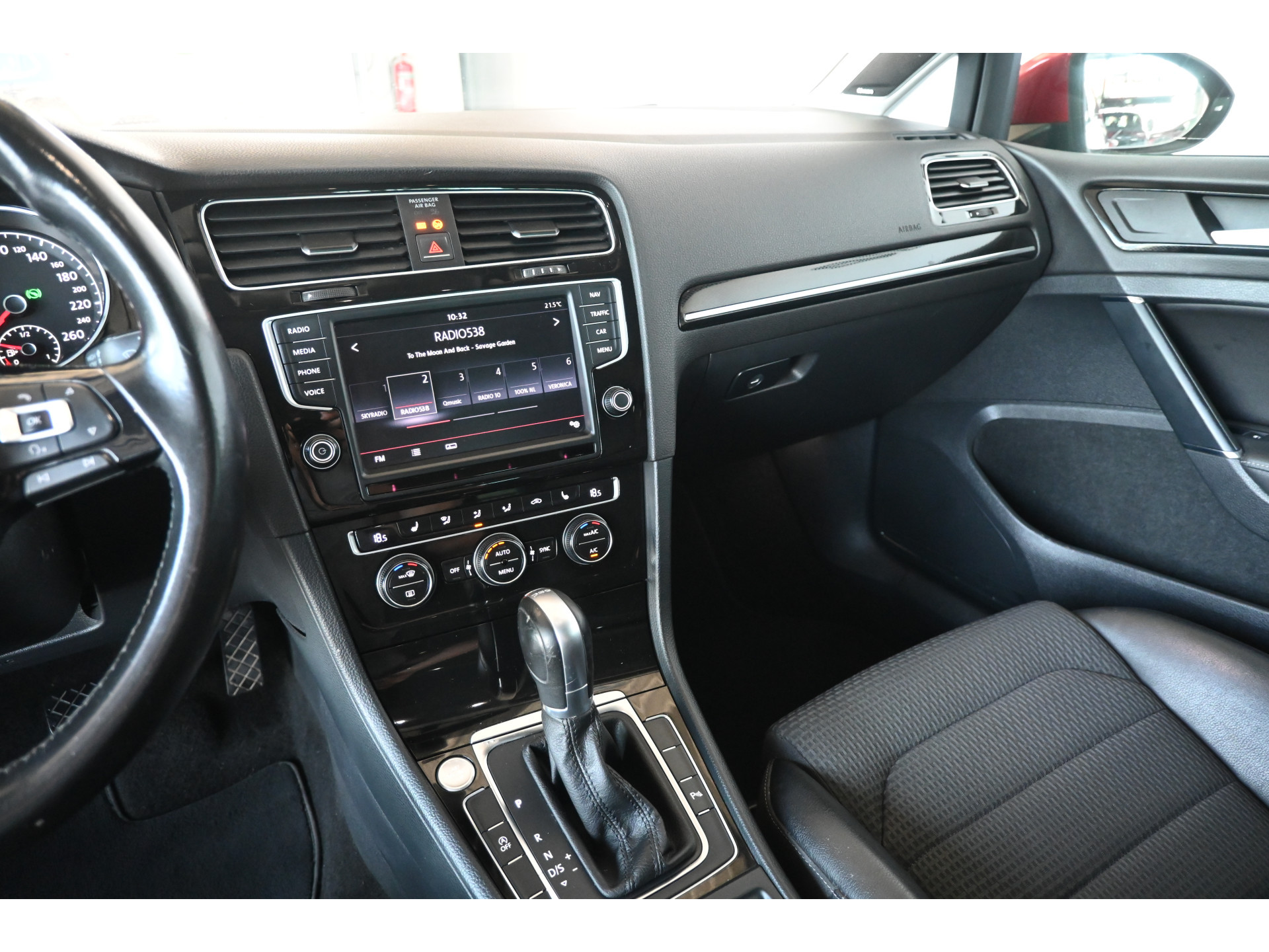 Volkswagen Golf 1.4 TSI Highline Nap Automaat Navigatie Cruise Clima Stoelverwarming Massage Inruil Mogelijk