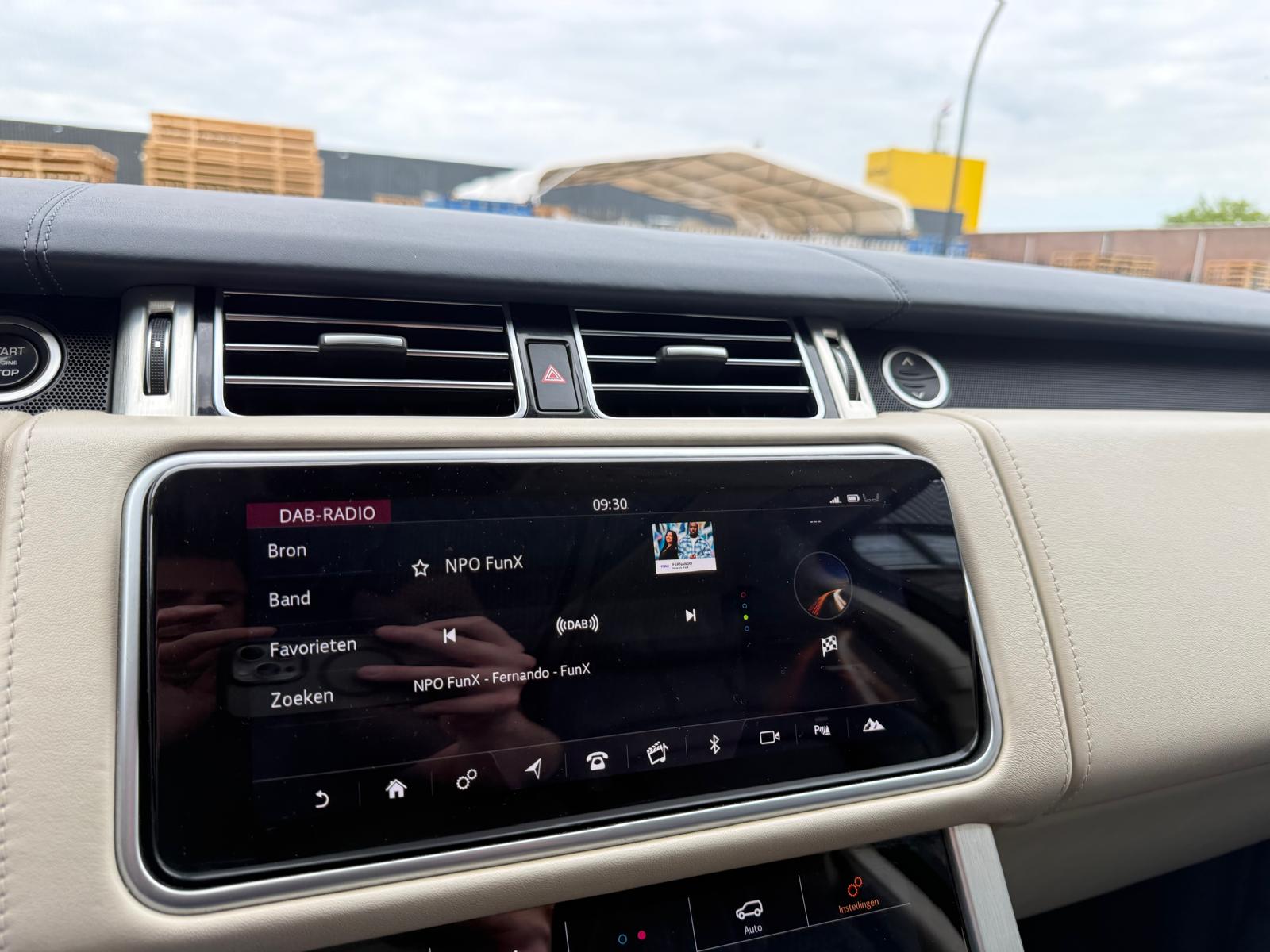 Land Rover Range Rover 3.0 TDV6 Autobiography | 3/6/12MND GARANTIE | PANO | SFEER | CARPLAY | NAVI | STOELMASSAGE | ACC | TREKHAAK |