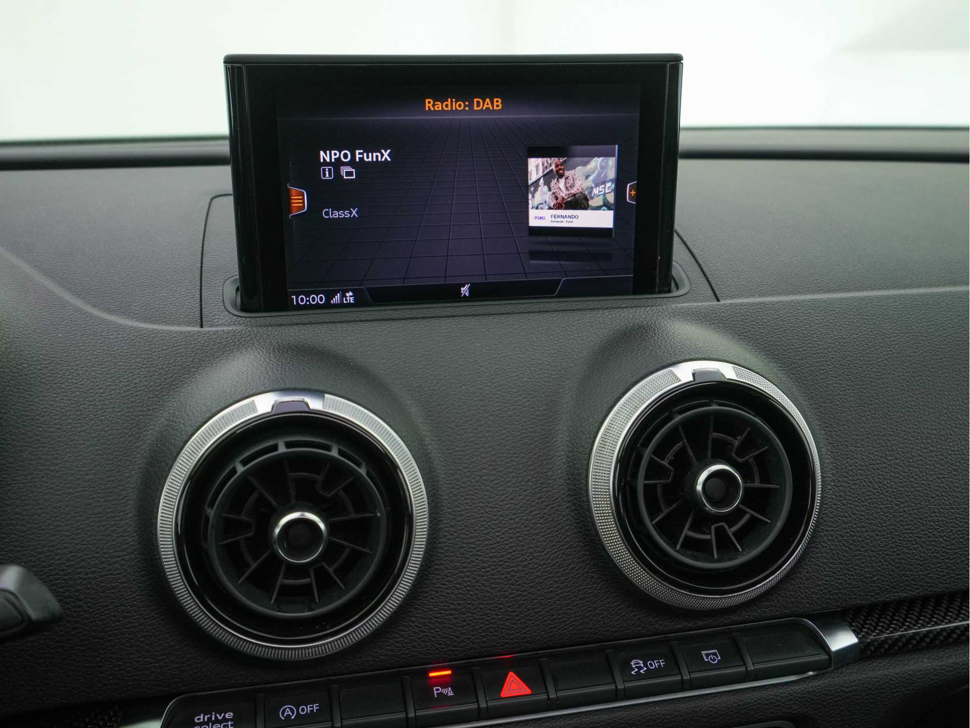 Audi RS3 2.5 TFSI quattro Aut. *RS-SEATS | PANO | NAPPA-FULL-LEATHER | DIGI-COCKPIT | BANG&OLUFSEN | APPLE-CARPLAY | ADAPTIVE-CRUISE | BLIND-SPOT | CAMERA | KEYLESS | NAVI-FULLMAP | DAB+ | MAGNETIC-RIDE | 19''ALU*