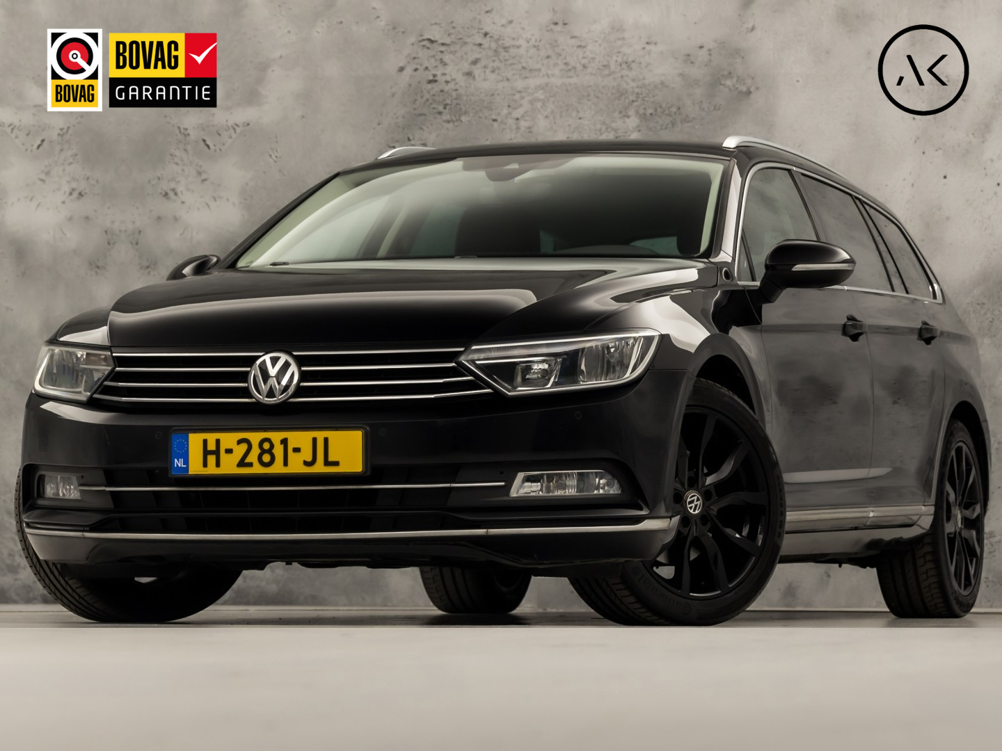 Volkswagen Passat Variant 1.4 TSI ACT Highline R 150Pk Automaat (VIRTUAL COCKPIT, APPLE CARPLAY, BLACK PACK, CAMERA, STOELVERWARMING, LEDER/ALCANTARA, GETINT GLAS, KEYLESS, ADAPTIVE CRUISE, NIEUWSTAAT)