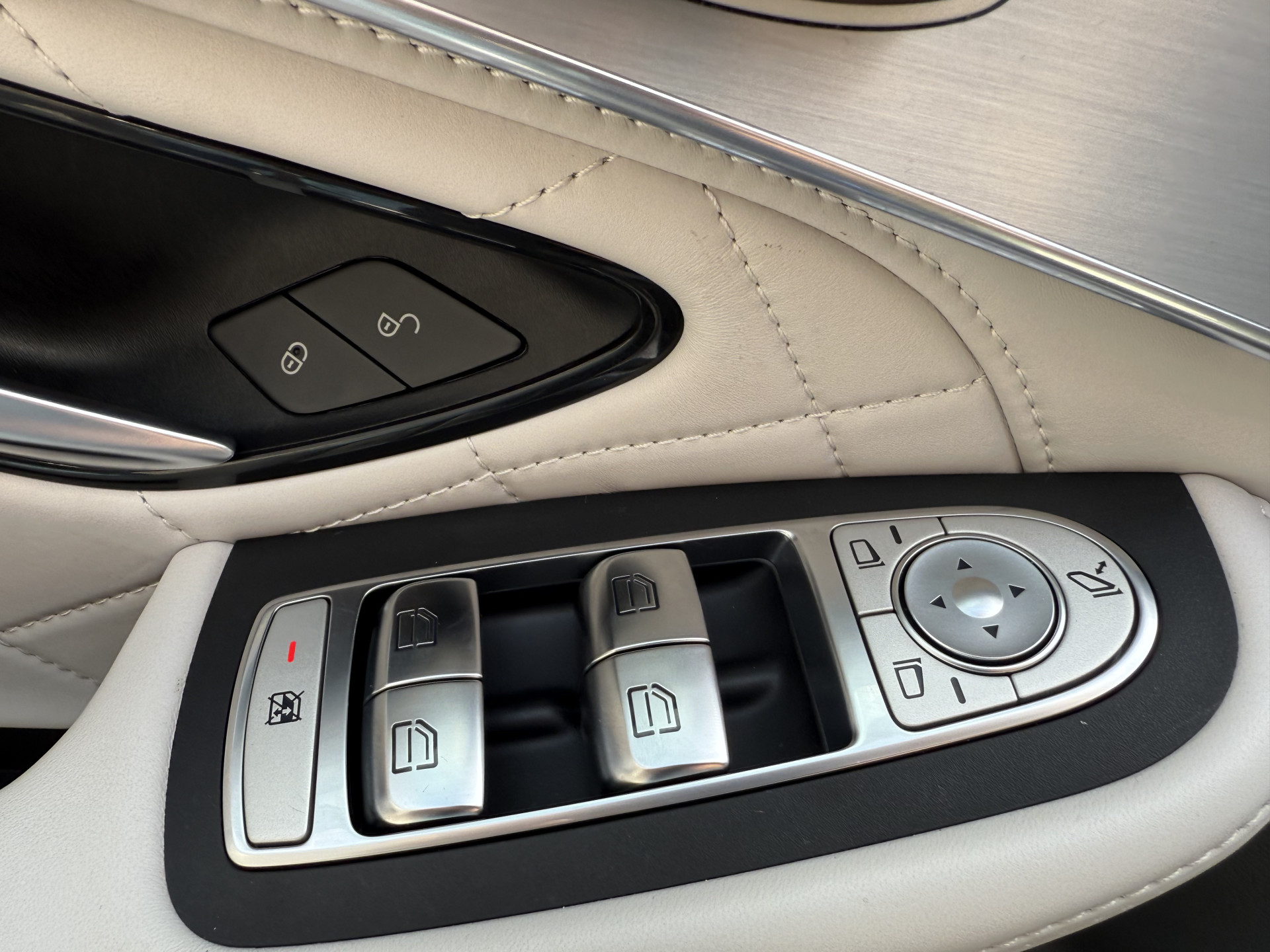 Mercedes-Benz GLC-klasse 200 Premium Plus | 2E EIGENAAR | 3/6/12 MND GARANTIE  | LED | BURMESTER | AMG | PANODAK | NAVI | CARPLAY | PARFUM | LEDER |