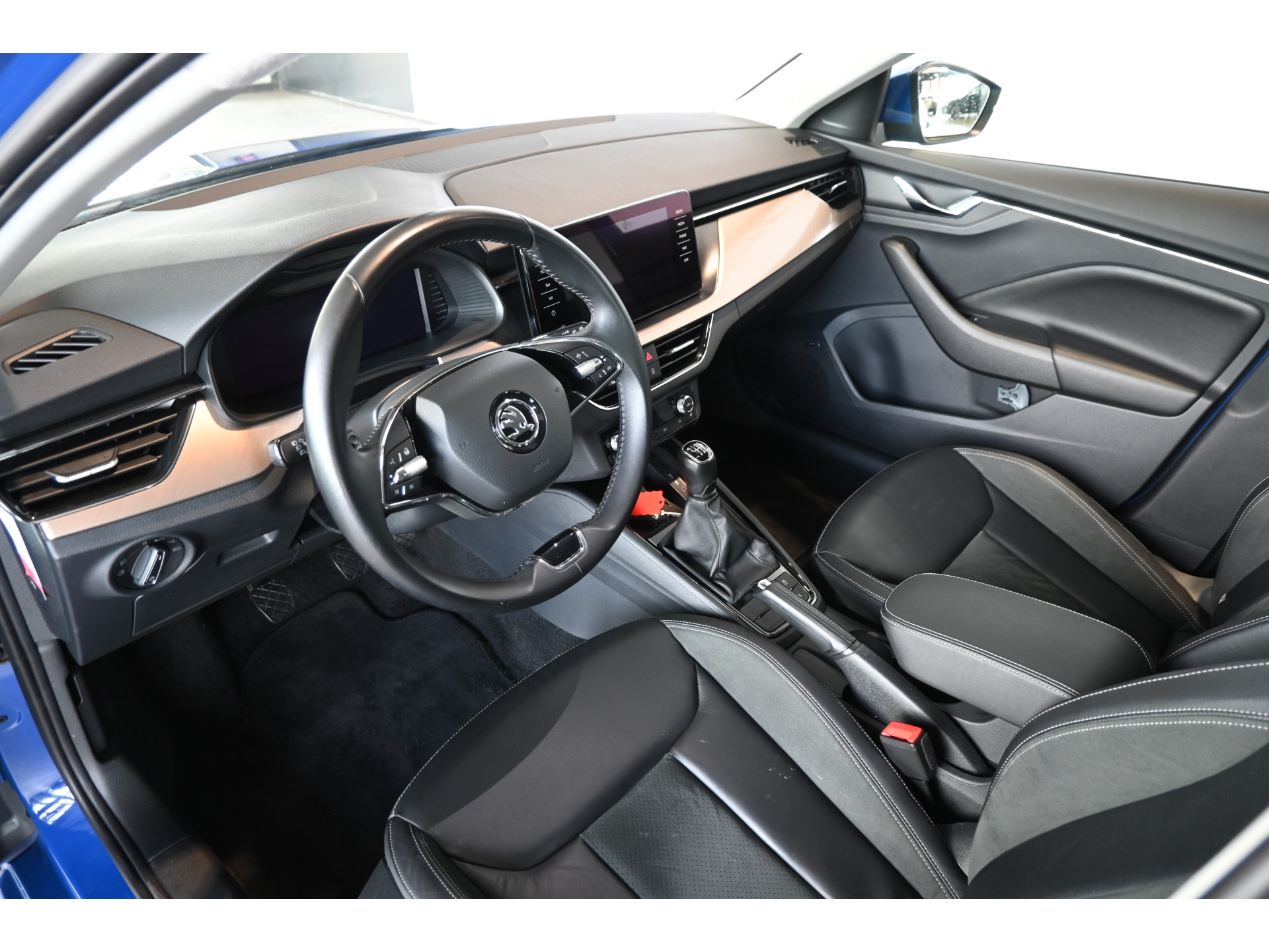 ŠKODA Scala 1.0 TSI Business Edition Nap! Adaptieve Cruise Clima Lane Assist Trekhaak Stoelverwarming CarPlay Goed Onderhouden! Inruil Mogelijk!
