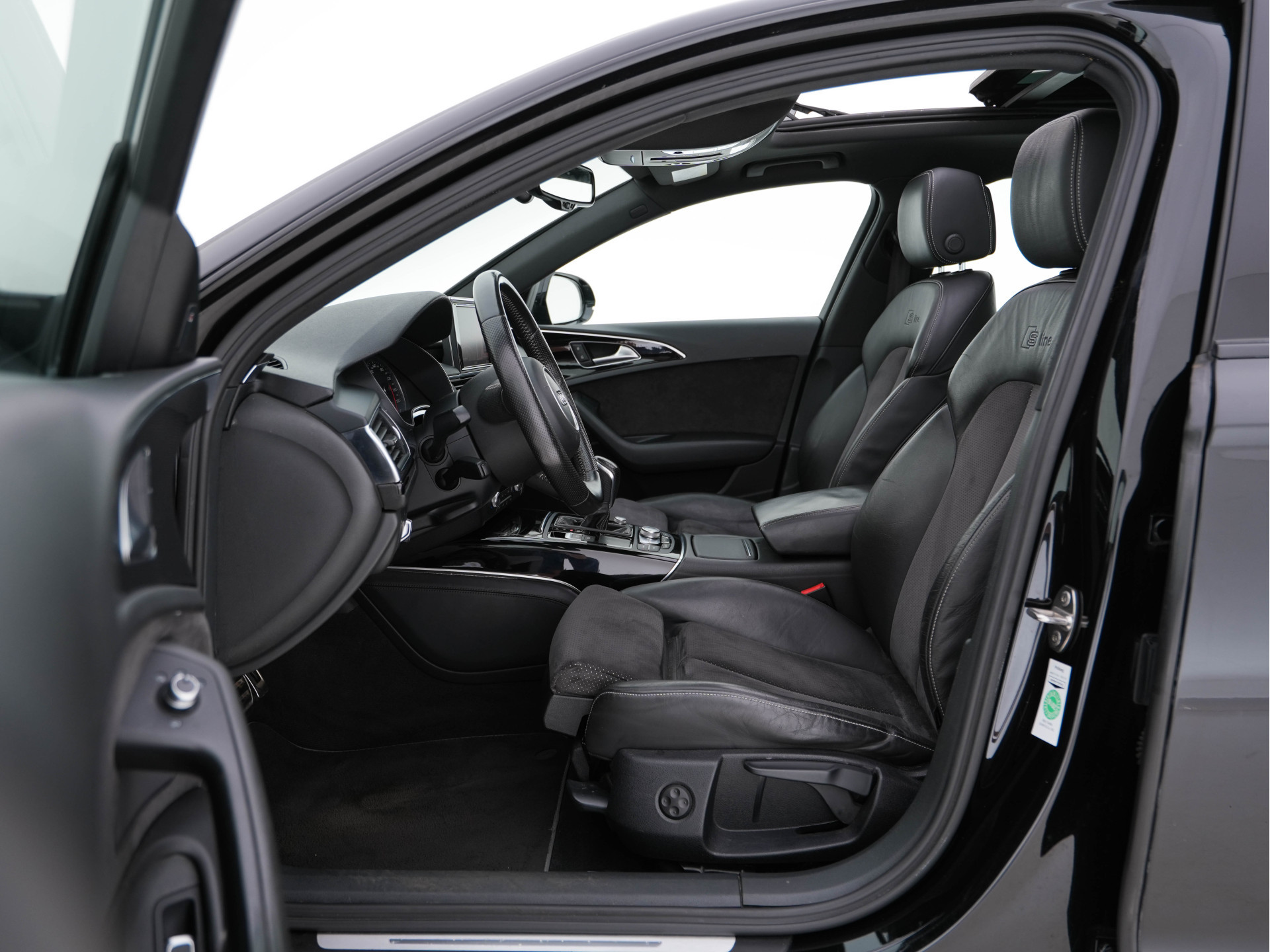 Audi A6 Avant 3.0 TDI Quattro S-Line Aut. *PANO | NAVI-FULLMAP | LEATHER-ALCANTARA | BI-XENON | BOSE-SURROUND | DAB | CAMERA | ECC | HEATED-SPORTSEATS | PDC | CRUISE | TOWBAR | KEYLESS | 20"ALU*