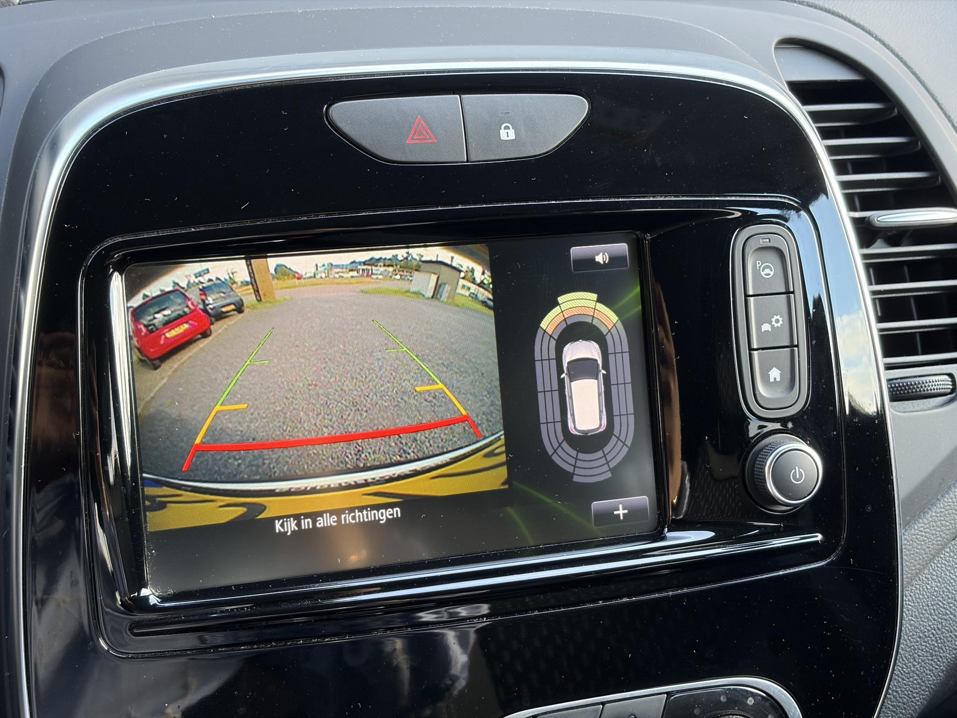 Renault Captur 0.9 TCe Intens ✓1e Eigenaar✓Camera ✓Keyless✓Airco✓Cruise✓Dealer Onderhouden✓LED koplampen✓Dodehoeksensor✓17'' Lm velgen✓Pdc V+A✓N.A.P✓Bj 12-2017✓Apk tot 01-2027