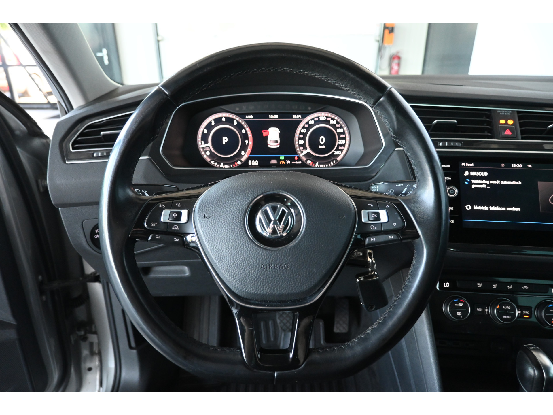 Volkswagen Tiguan 1.4 TSI Automaat 4Motion Highline  Clima Virtual Cockpit Navigatie CarPlay Cruise control Inruil Mogelijk!