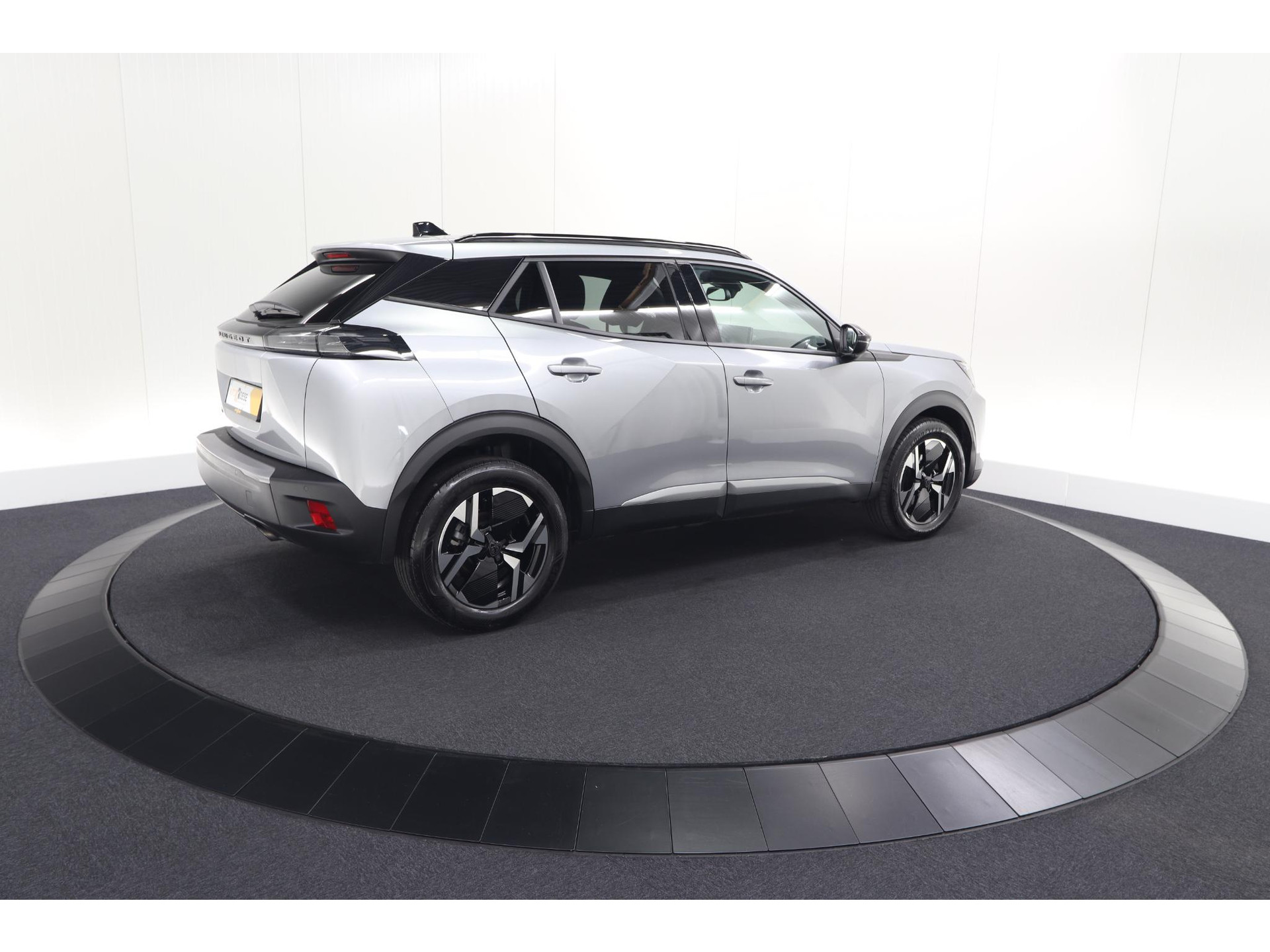 Peugeot 2008 PureTech 100 Allure | Apple Carplay | Parkeersensoren | Climate control
