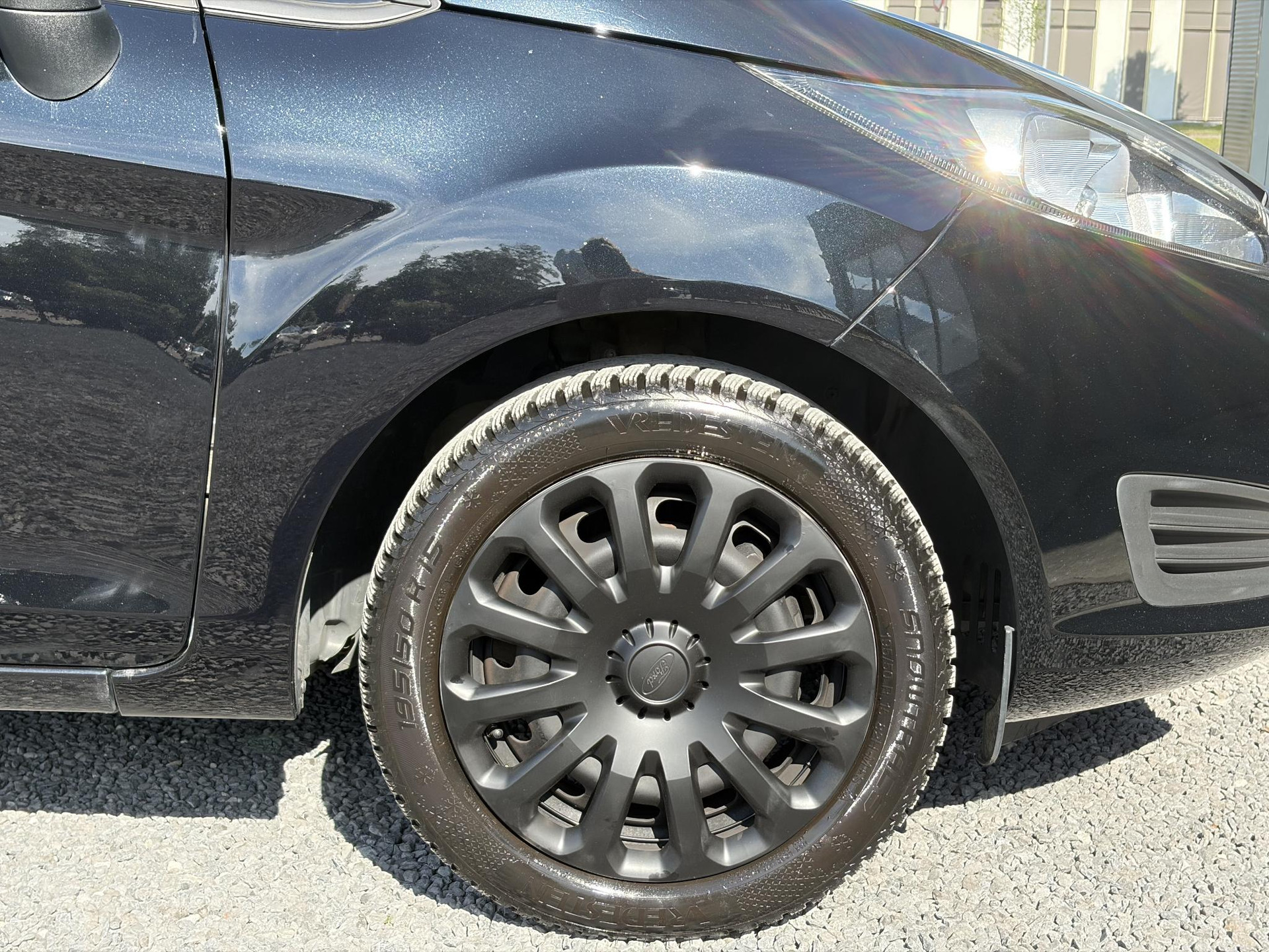 Ford Fiesta 1.0 Style Navi,Airco,5 Deurs,N.A.P,Zeer Zuinig,Apk tot 11-2026