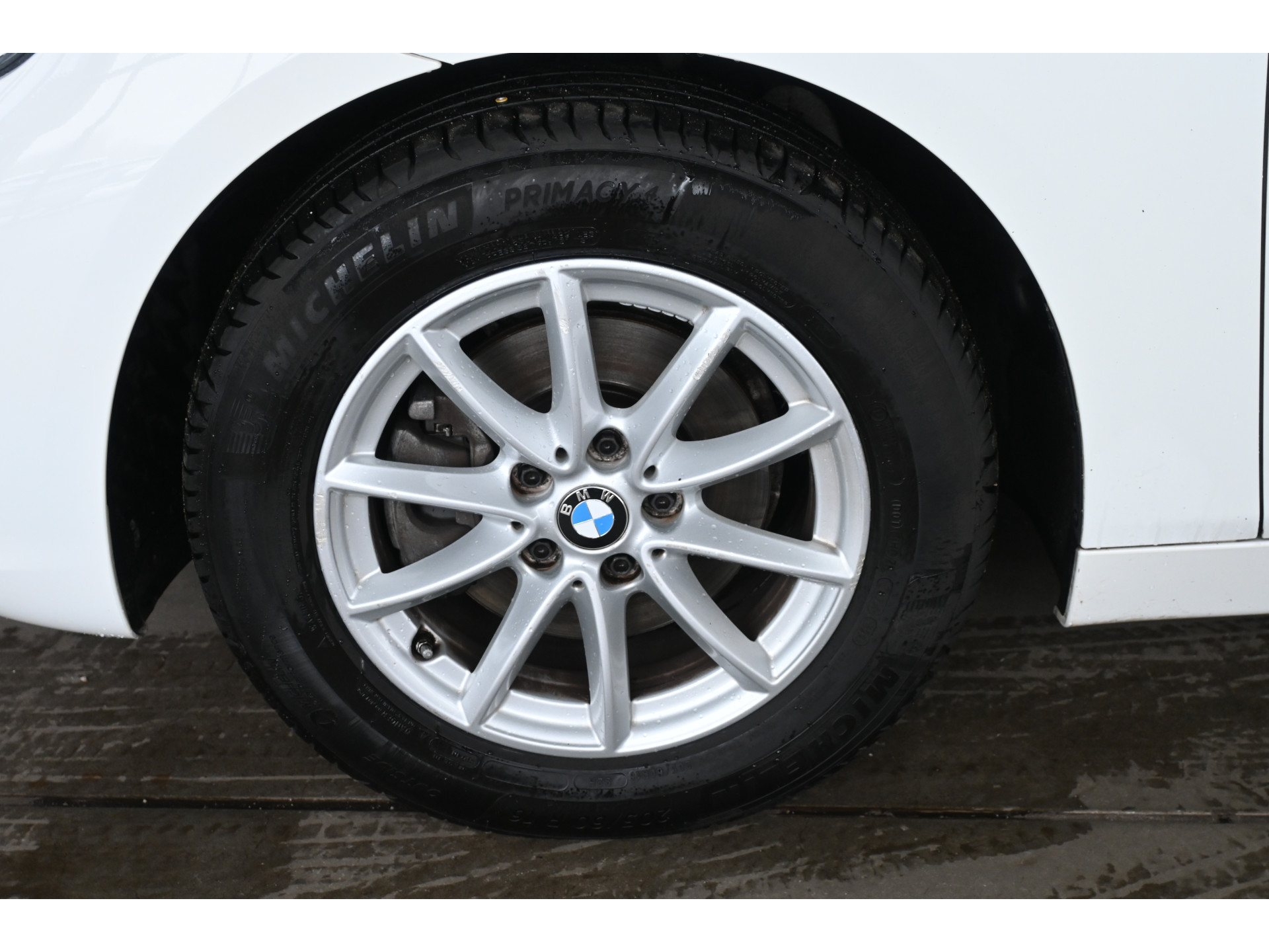 BMW 2-serie Active Tourer 218i Airco Trekhaak LED Lichtmetaal Rijklaarprijs Inruil Mogelijk!