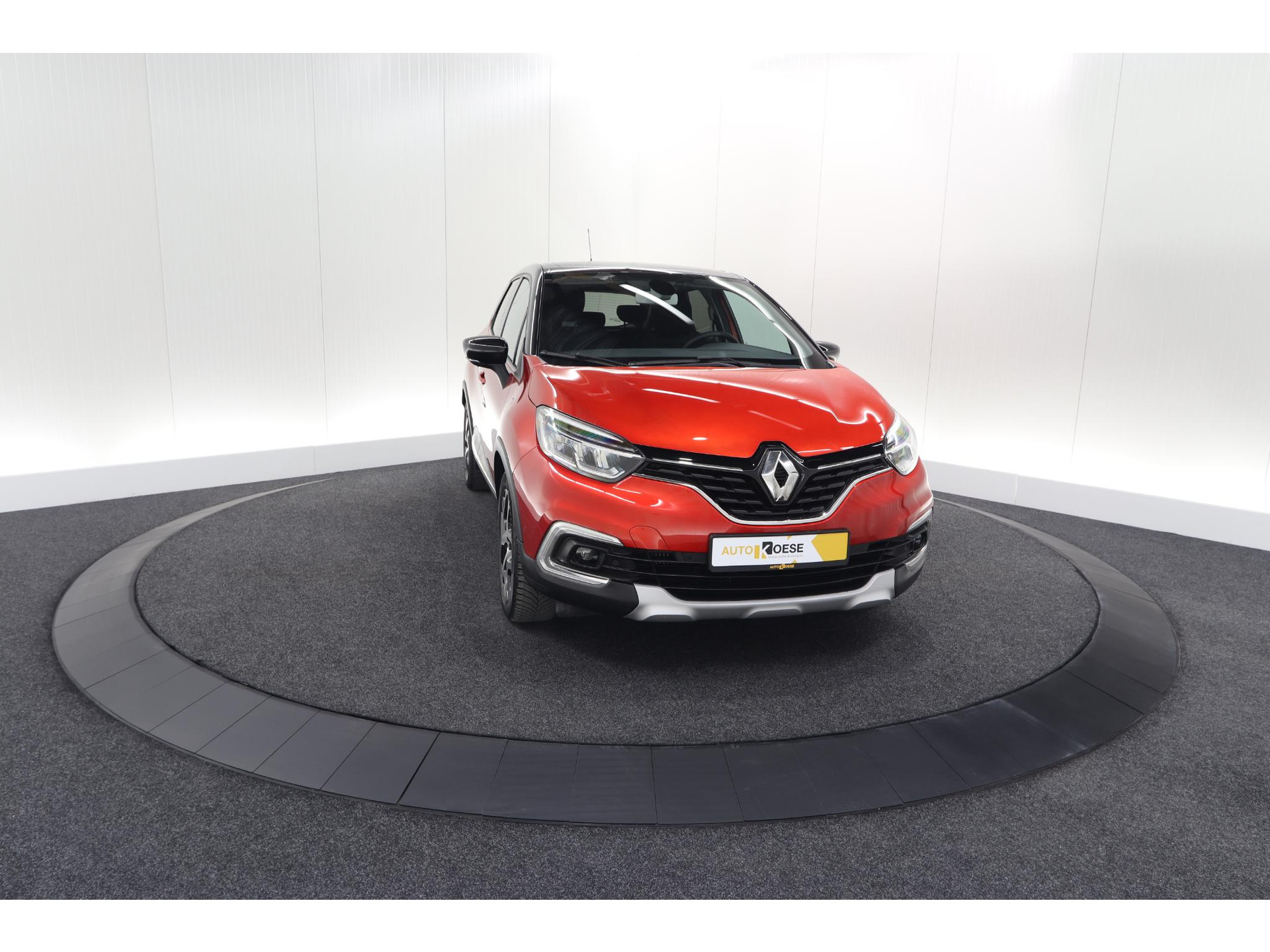 Renault Captur TCe 90 Intens | Trekhaak | Camera | Dodehoekdetectie | Navigatie