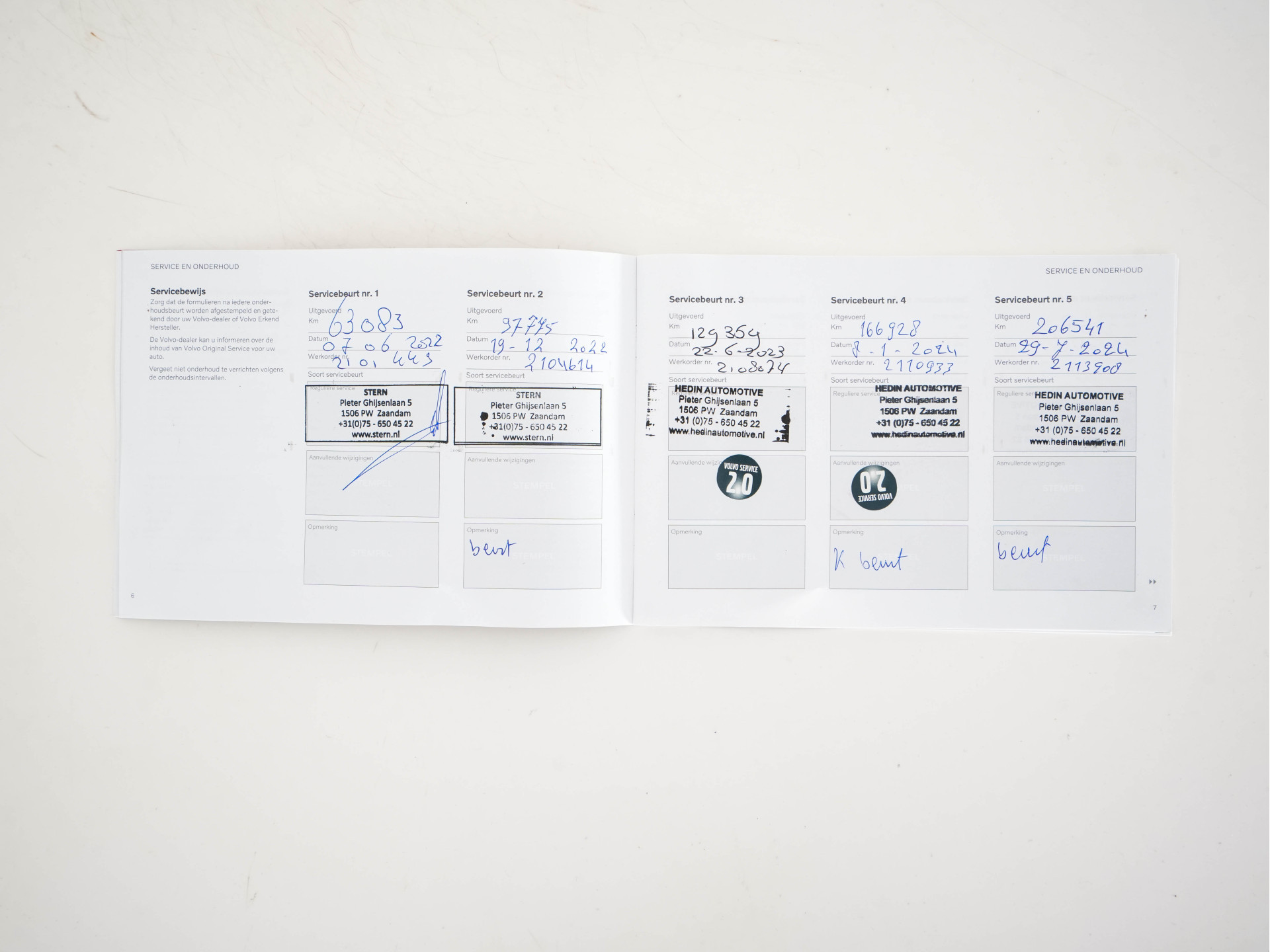 Volvo XC40 Recharge P8 AWD R-Design [ 3-Fase ] {SOH-89%} (INCL-BTW) *LEATHER-ALCANTARA | DIGI-COCKPIT | FULL-LED | PREMIUM-AUDIO | TOP-VIEW | CARPLAY | NAVI-FULLMAP | ECC | PDC | KEYLESS | HEATED-SPORTSEATS | BLIS | PRIVACY-GLASS | TOWBAR | 19 "ALU