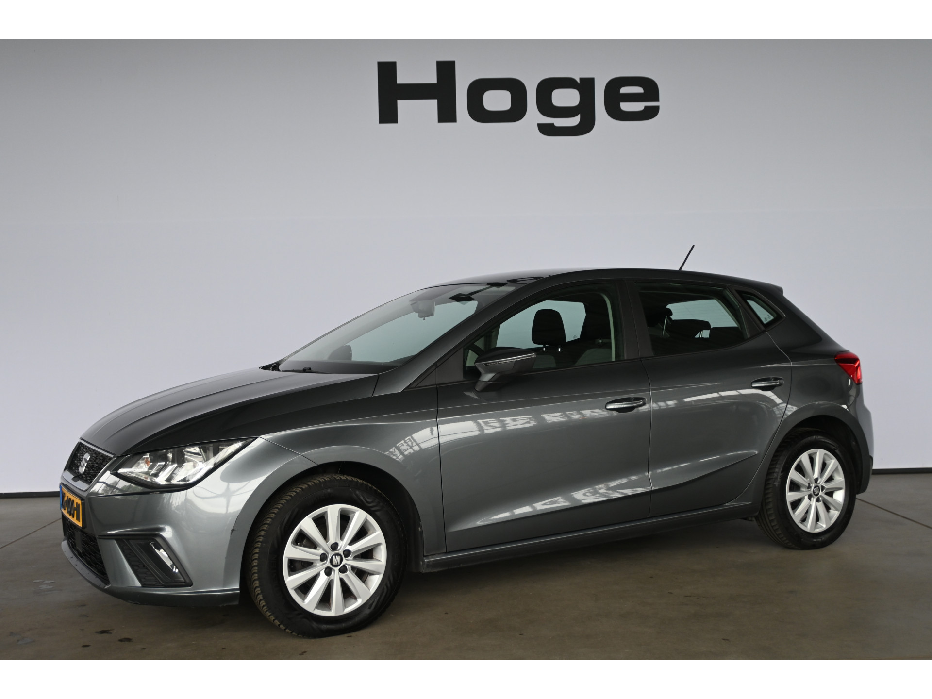 SEAT Ibiza 1.0 MPI Reference Clima Cruise Control Carplay Rijklaarprijs Inruil Mogelijk!