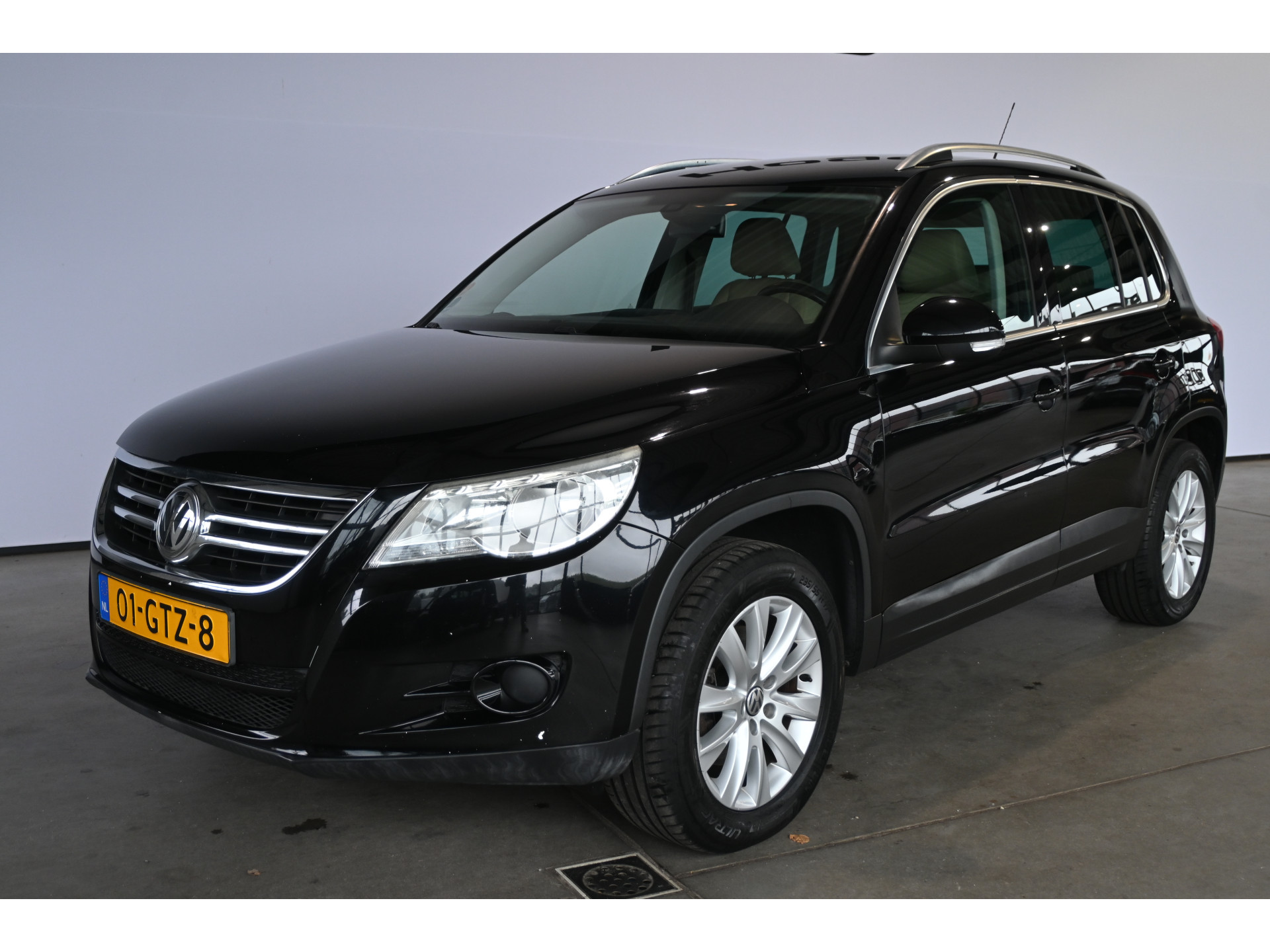 Volkswagen Tiguan 2.0 TDI Automaat DSG Sport&Style 4Motion Clima Cruise control Trekhaak Leder Lichtmetaal Inruil mogelijk