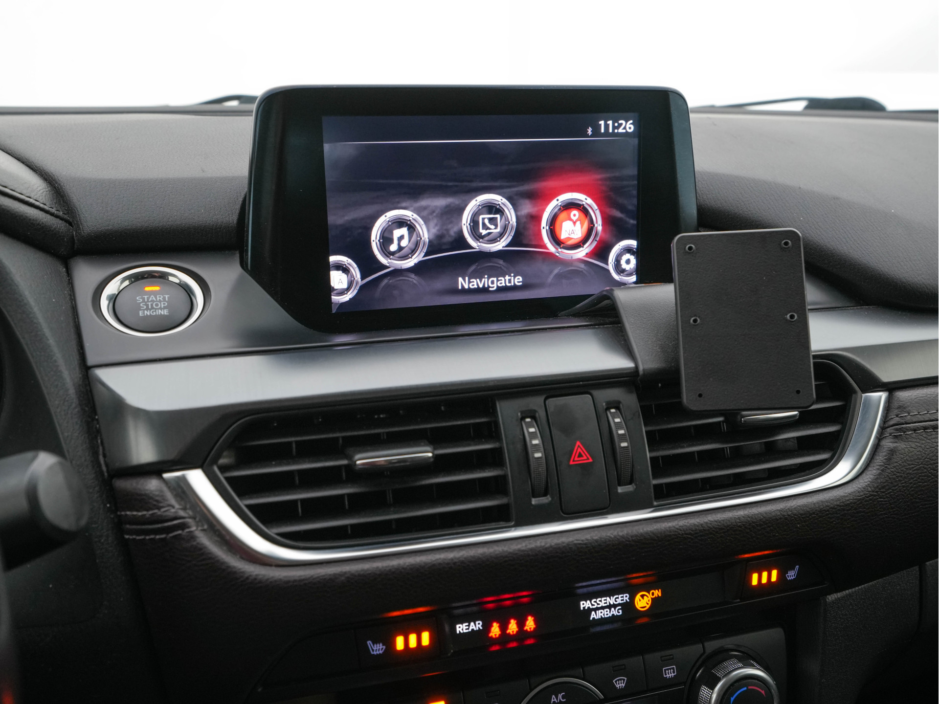 Mazda 6 Sportbreak 2.2D SkyActiv-D 150 Skylease GT (INCL-BTW) *LEATHER | FULL-LED | NAVI-FULLMAP | MEMORY-PACK | BOSE-AUDIO | BLIND-SPOT | CAMERA | KEYLESS | ECC | HEATED-SPORTSEATS | PDC | CRUISE | 17"ALU*