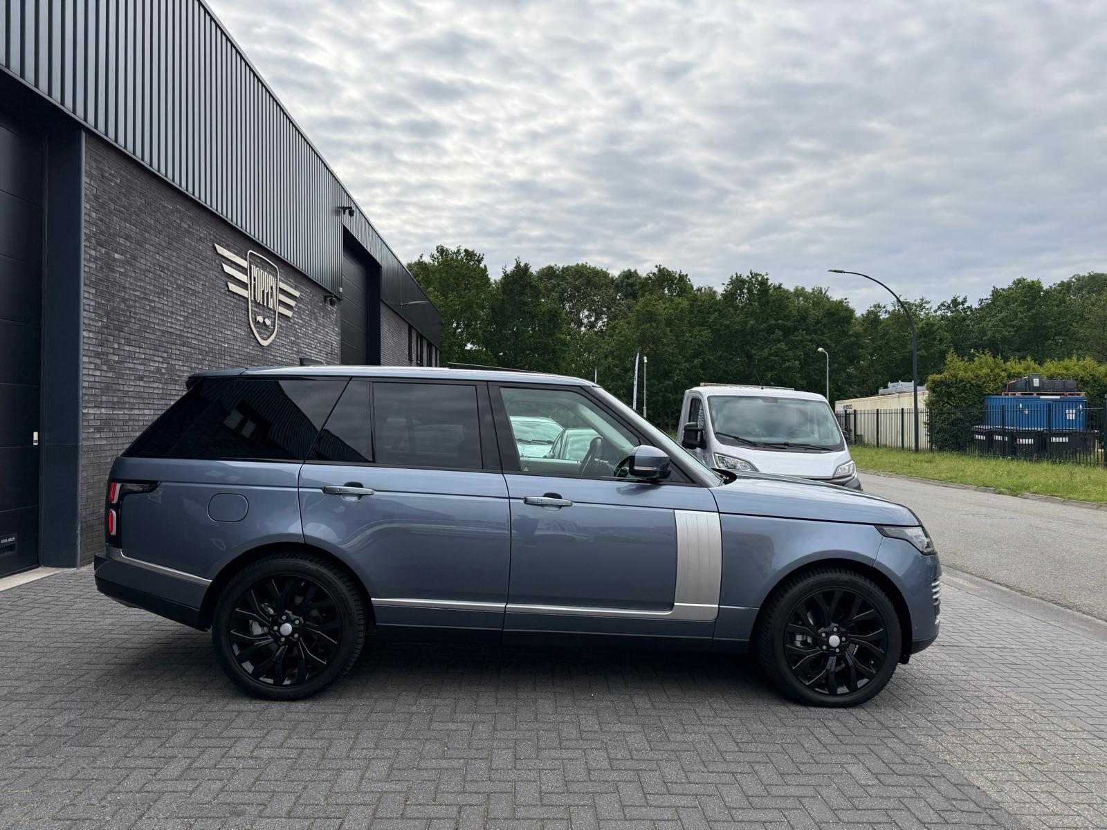 Land Rover Range Rover 3.0 TDV6 Autobiography | 3/6/12MND GARANTIE | PANO | SFEER | CARPLAY | NAVI | STOELMASSAGE | ACC | TREKHAAK |