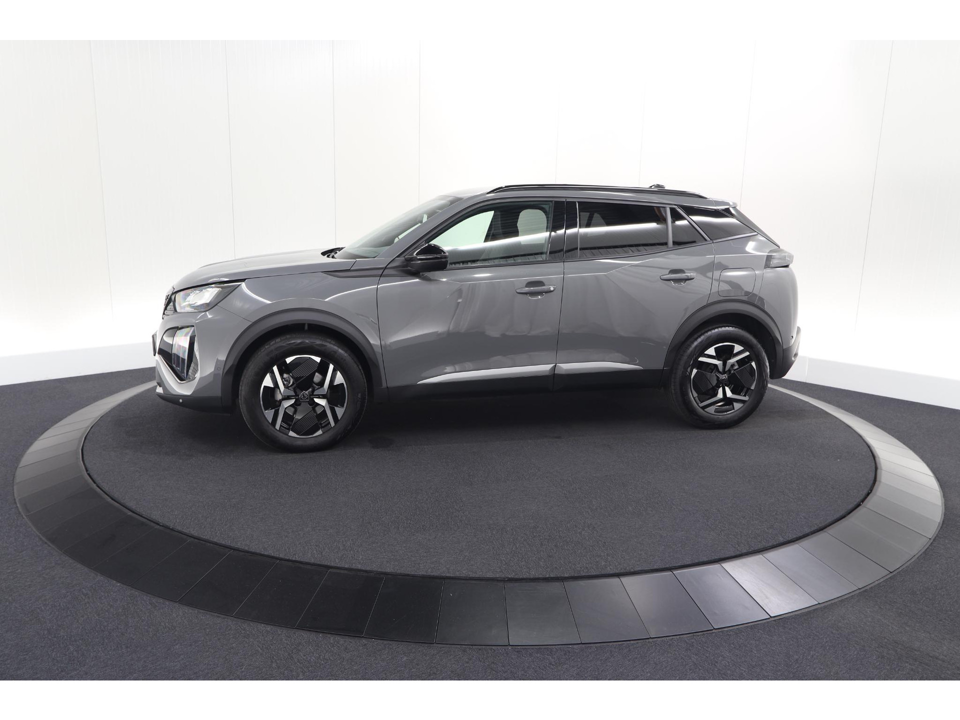 Peugeot 2008 PureTech 130 EAT8 Allure | 360 Camera | Adaptieve Cruise Control | Keyless | Dodehoekdetectie