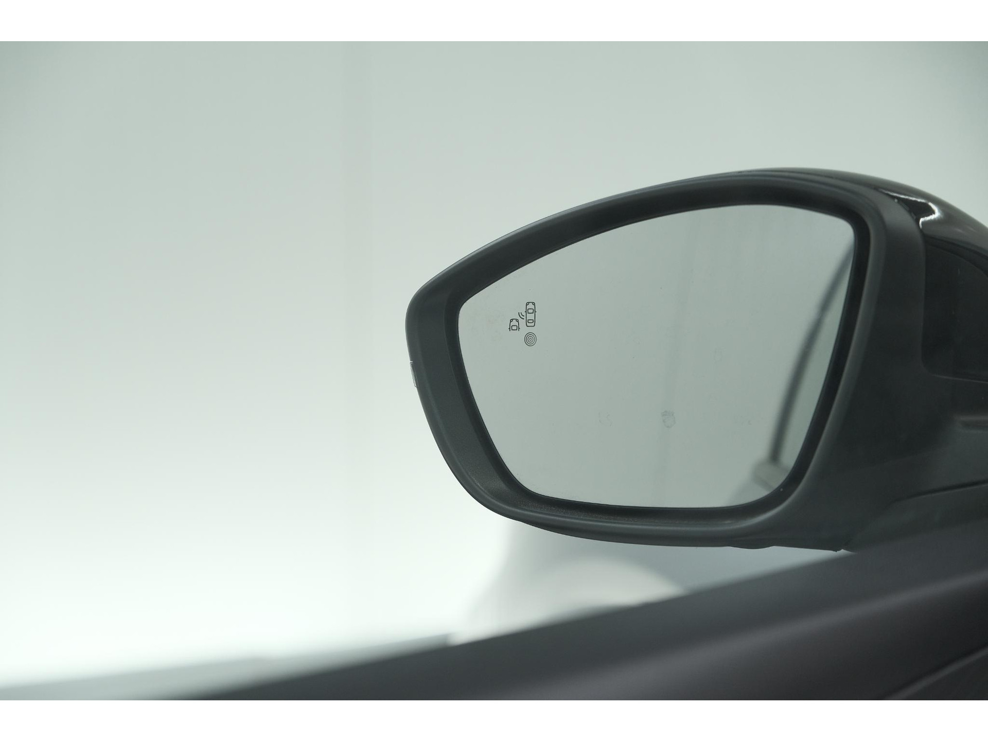 Peugeot 208 PureTech 100 Allure | 360 Camera | Adaptieve Cruise Control | Dodehoekdetectie