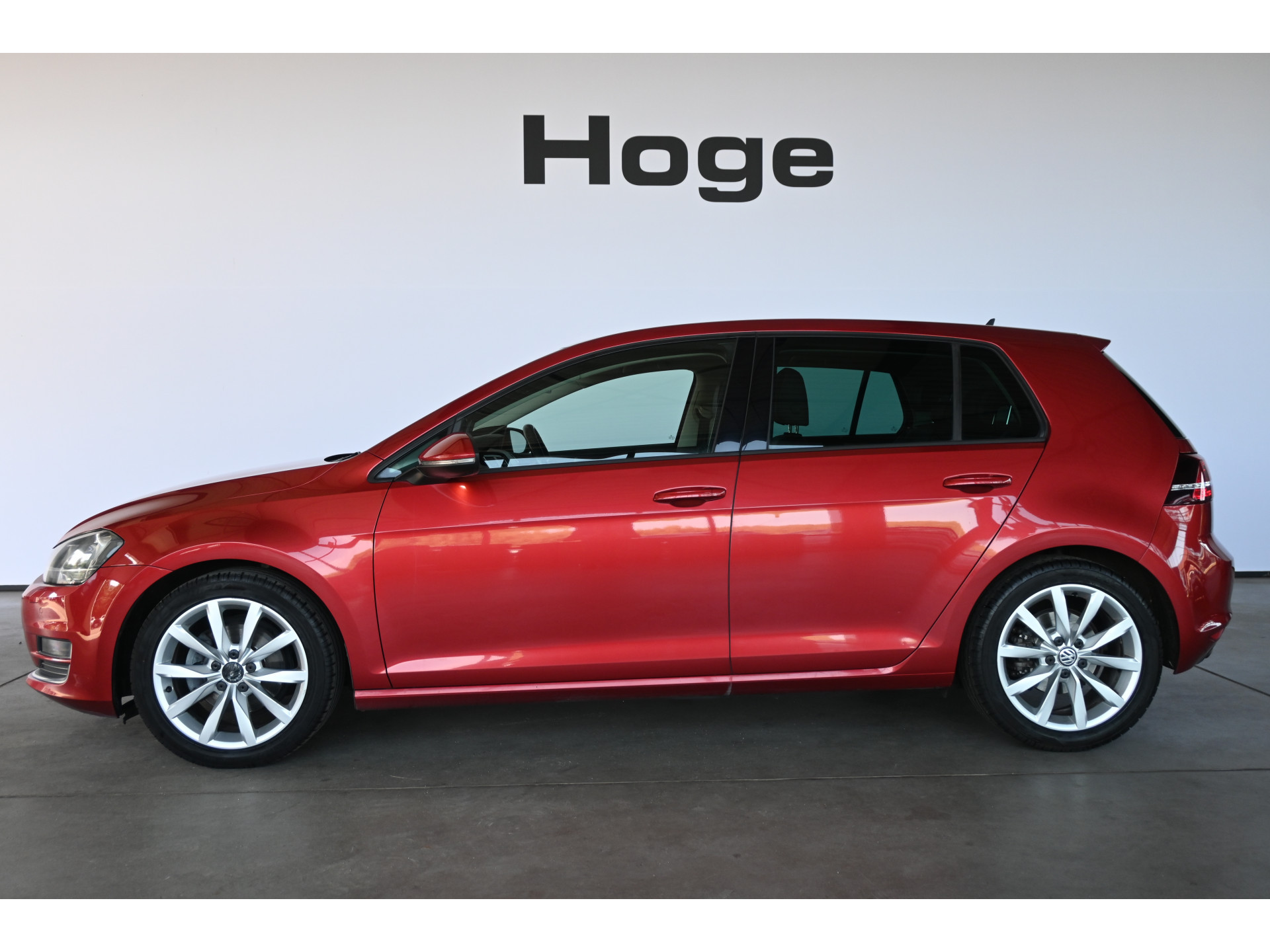 Volkswagen Golf 1.4 TSI Highline Nap Automaat Navigatie Cruise Clima Stoelverwarming Massage Inruil Mogelijk