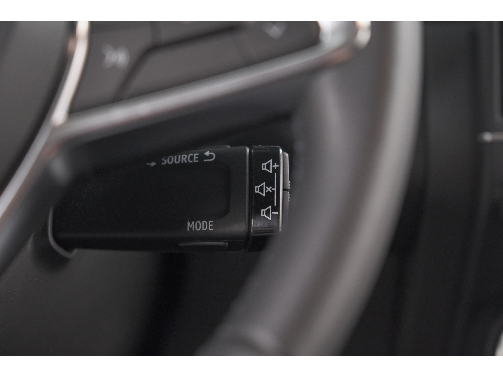 Renault Captur 1.6 E-Tech Full Hybrid 145 Techno | Navigatie | Camera | Parkeersensoren | Apple Carplay