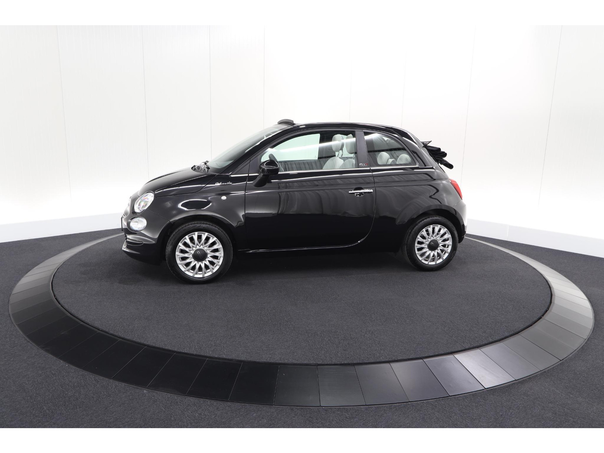 Fiat 500 C 1.0 Hybrid Dolcevita | Apple Carplay | Parkeersensoren | Climate Control