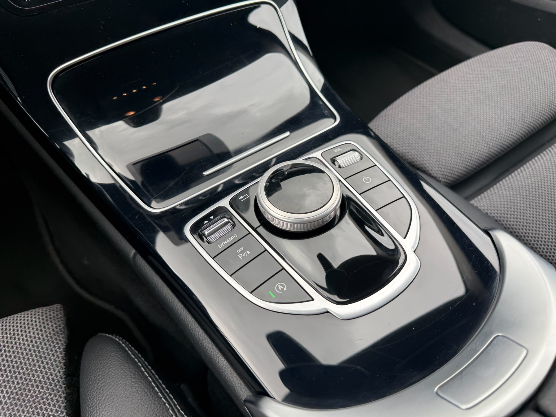 Mercedes-Benz C-klasse 180 Business Solution | 2E EIGENAAR |3/6/12MND GARANTIE | AUTOMAAT | CRUISE | LED | CAMERA | STOELVERW. | NAVI |