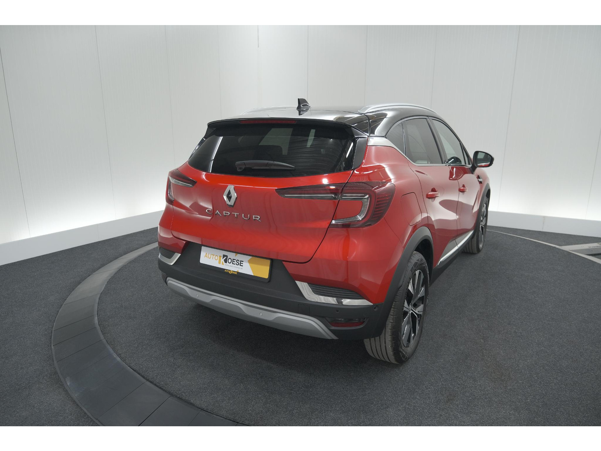 Renault Captur TCe 90 Techno | 360 Camera | 9.3 Inch Grootscherm | Apple Carplay | Navigatie