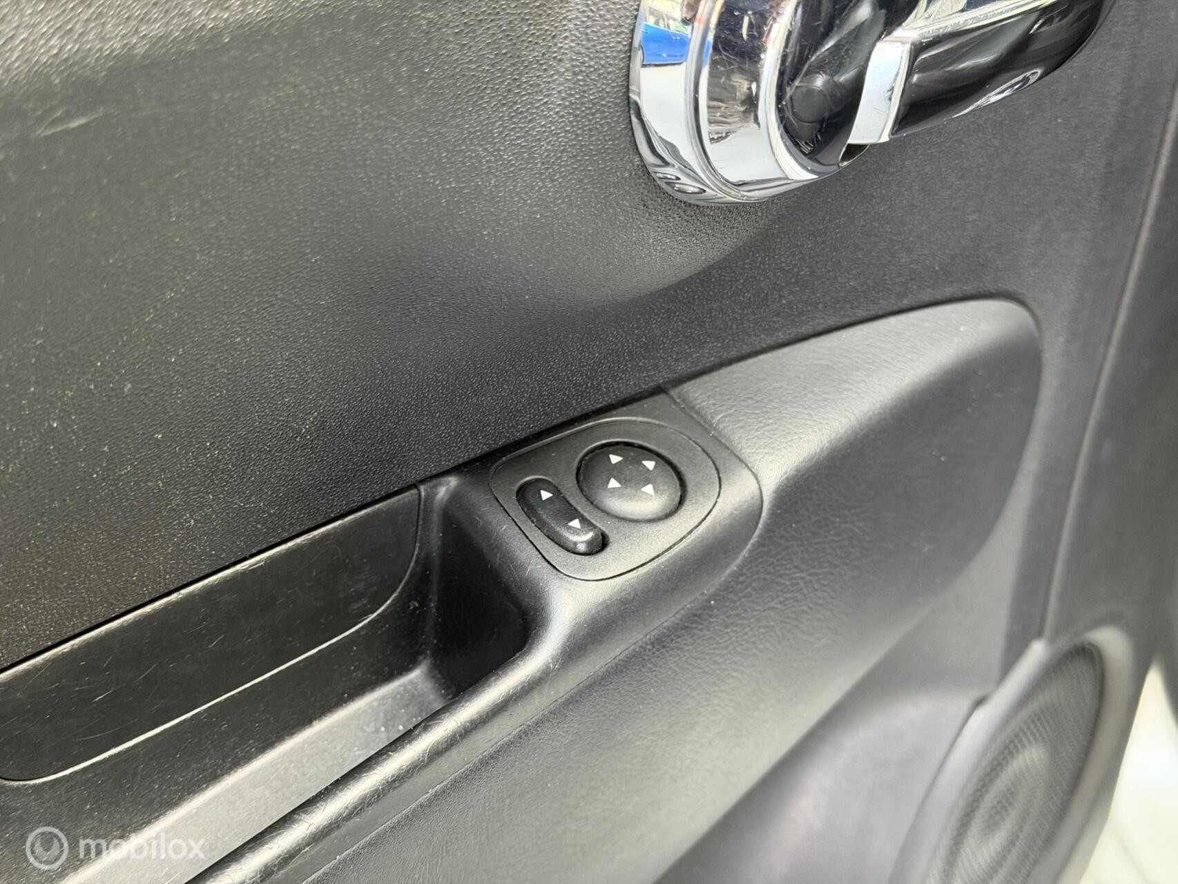 Fiat 500 1.2 Lounge|Automaat|Panodak|Leder|CarPlay|Abarth Look