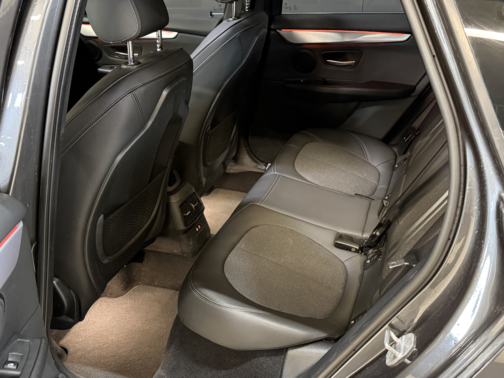 BMW 2-serie Active Tourer 225xe iPerformance Executive | M-Sport | Panoramadak | Stoelverw.