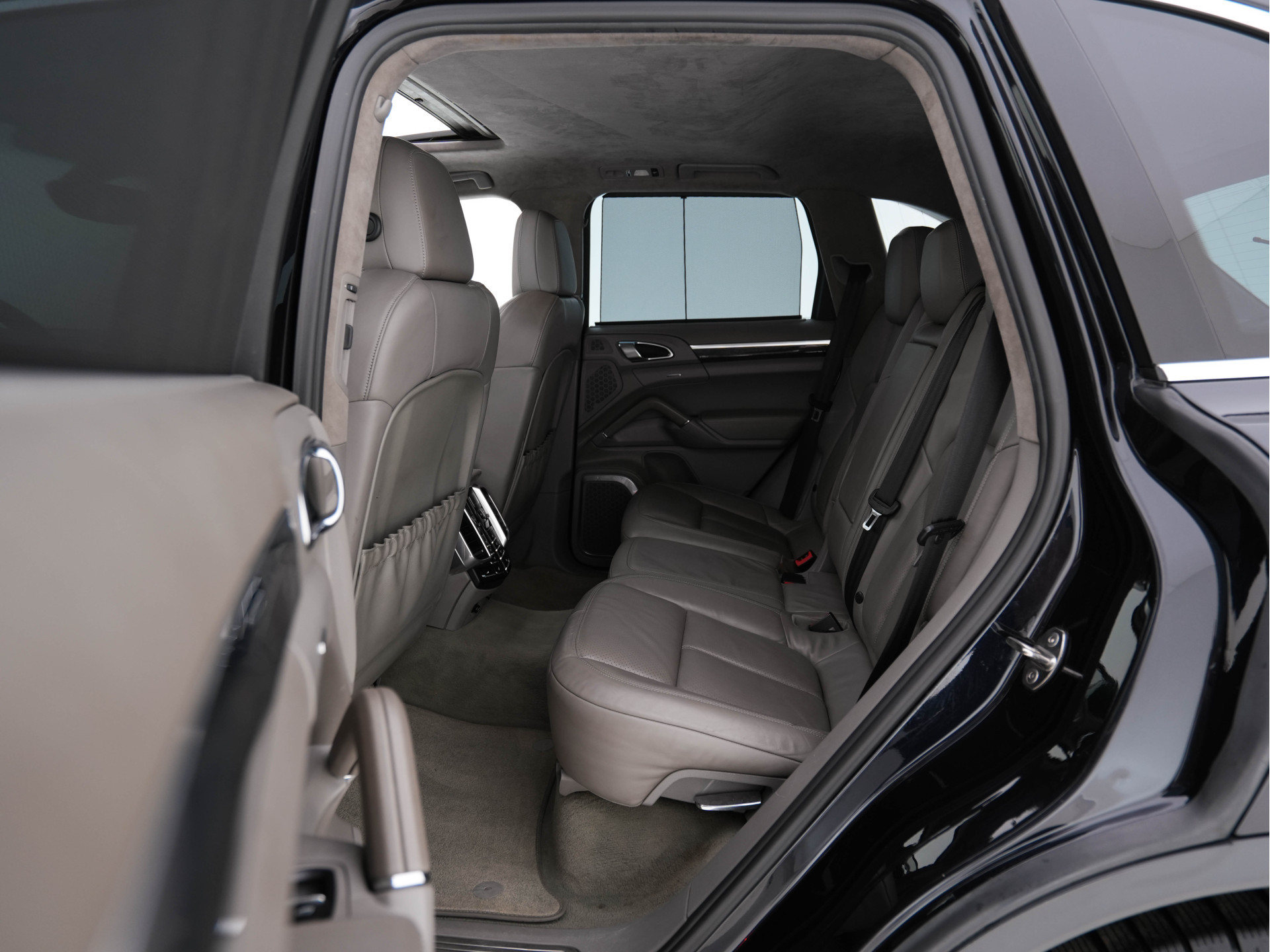 Porsche Cayenne 4.8 Turbo AWD Aut. *PANO | LEATHER | BURMESTER-SURROUND | BI-XENON | MEMORY-PACK | NAVI-FULLMAP | ADAPTIVE-CRUISE | AIR-SUSPENSION | CAMERA | SPORT-SEATS |  20''ALU*