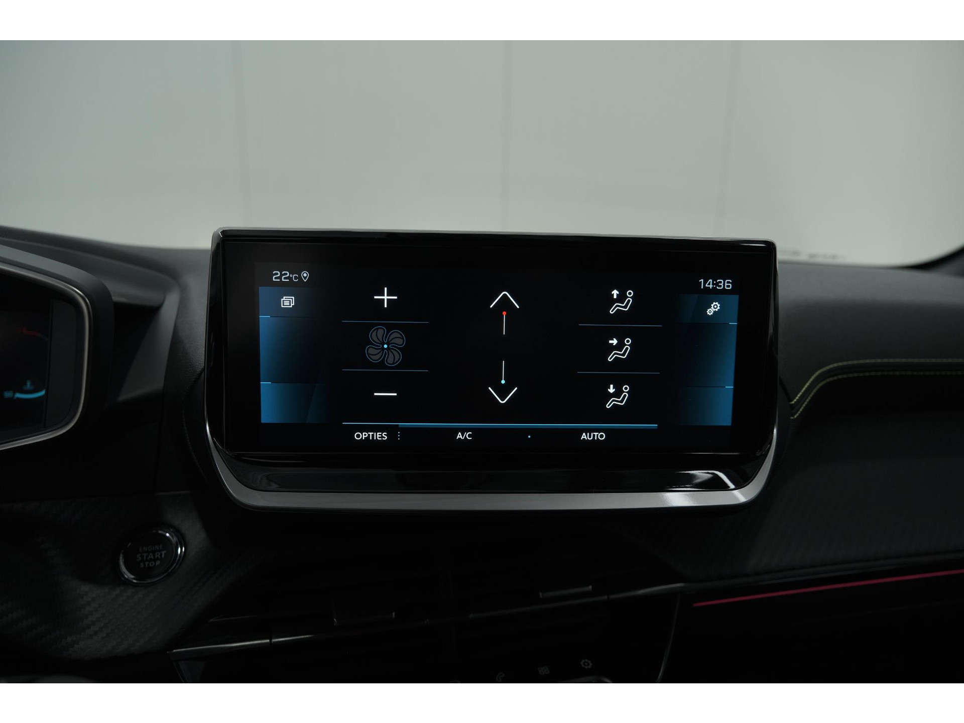 Peugeot 208 PureTech 100 GT | Camera | Navigatie | Sfeerverlichting | Apple Carplay | Parkeersensoren